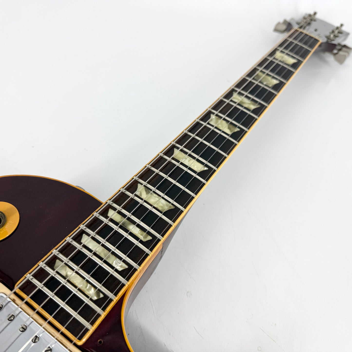 1977 Gibson Les Paul Deluxe – Wine Red
