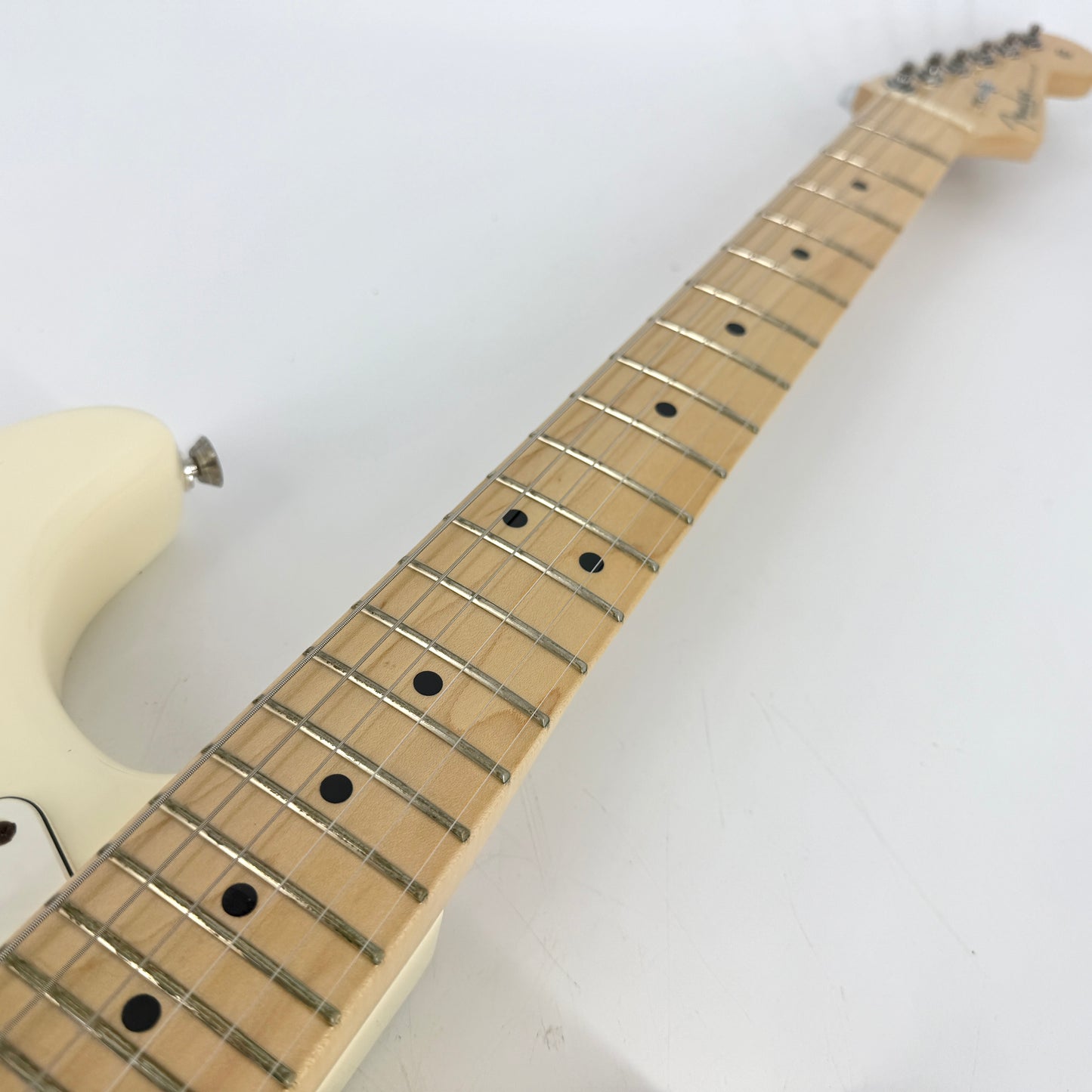 2019 Fender American Professional HSS Stratocaster – Olympic White