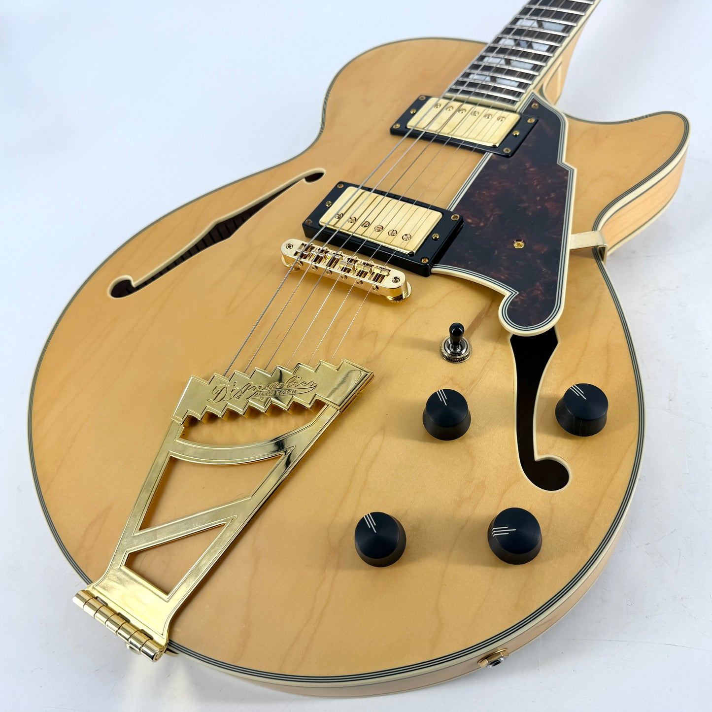 2022 D'Angelico Deluxe SS - Satin Honey