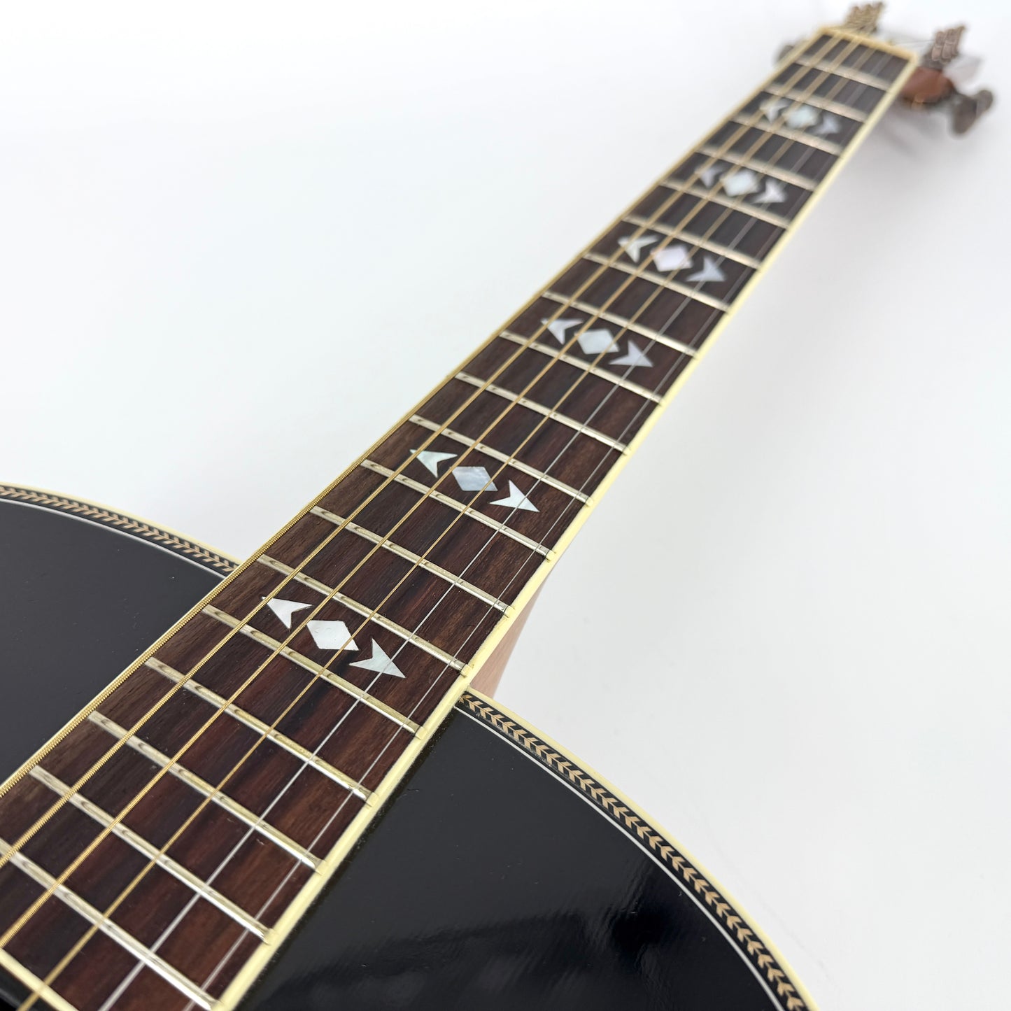 2016 Gibson Custom Shop Limited Edition Advanced Jumbo Special - Vintage Sunburst