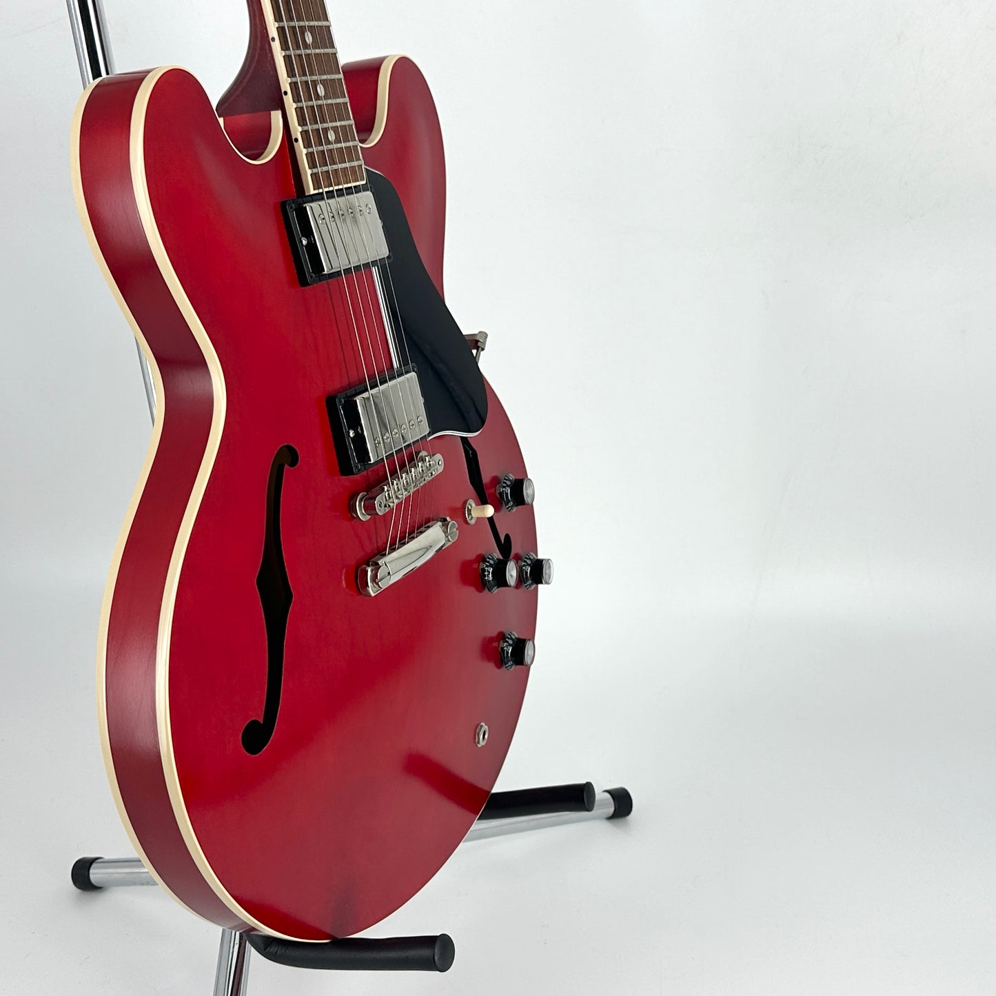 2020 Gibson ES-335 – Satin Cherry