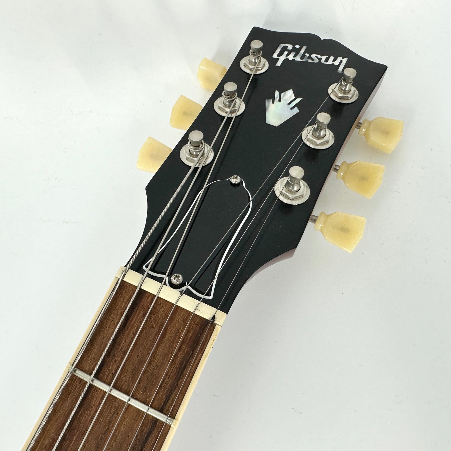 2020 Gibson ES-335 – Satin Cherry