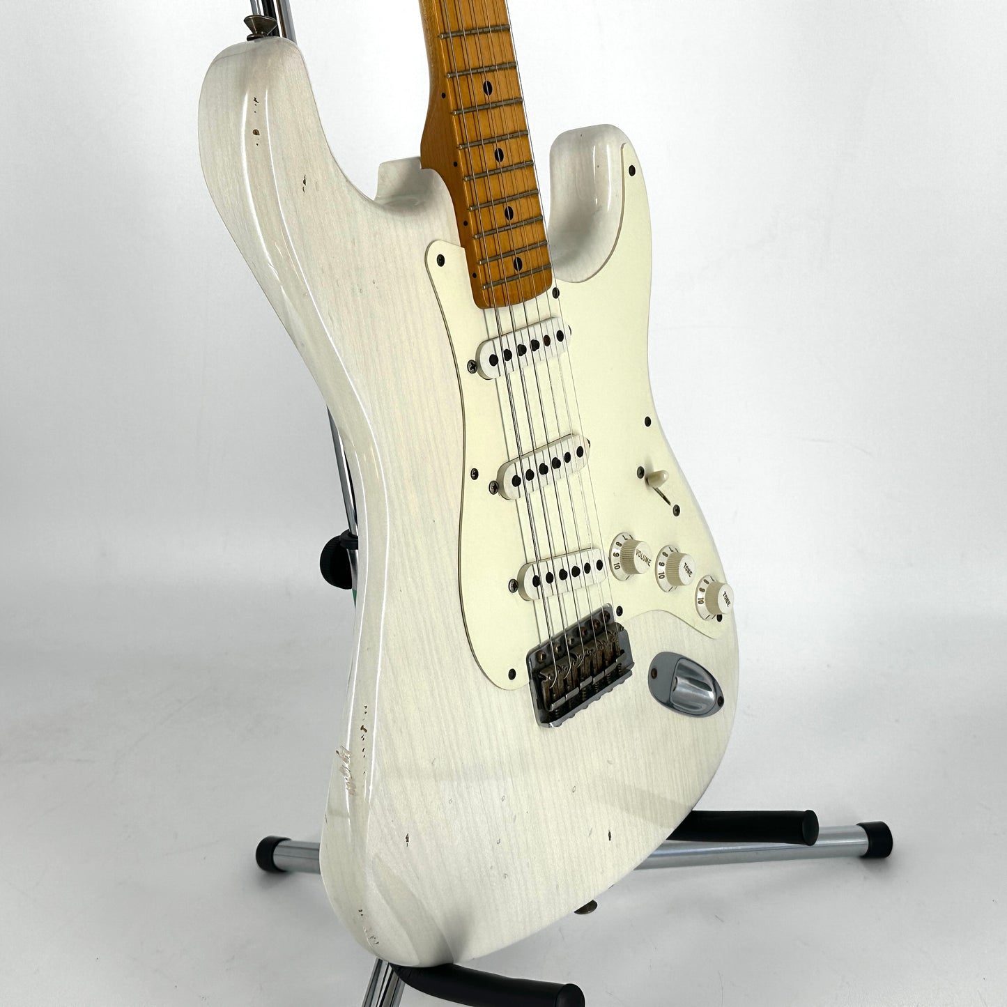 2006 Fender Custom Shop ’56 Stratocaster Relic – White Blonde