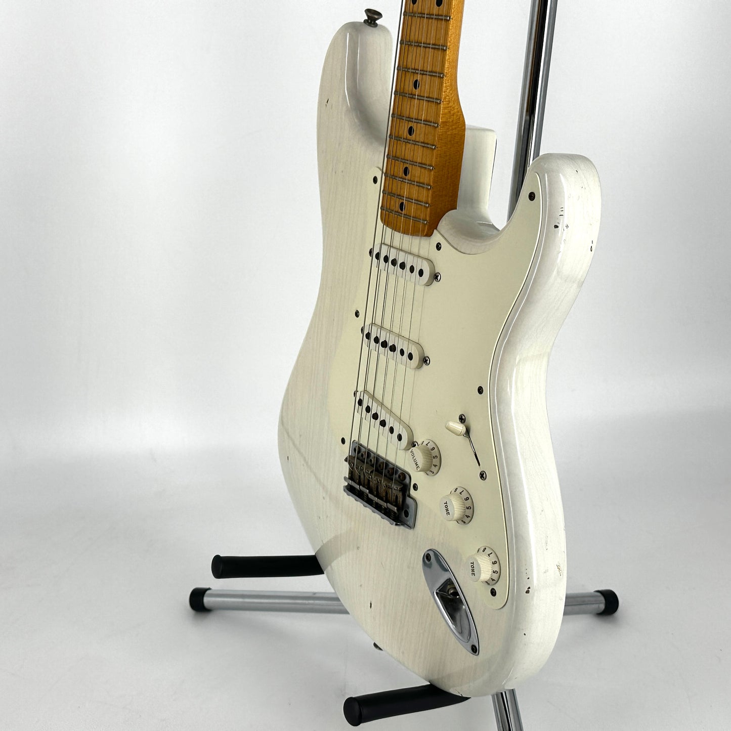 2006 Fender Custom Shop ’56 Stratocaster Relic – White Blonde