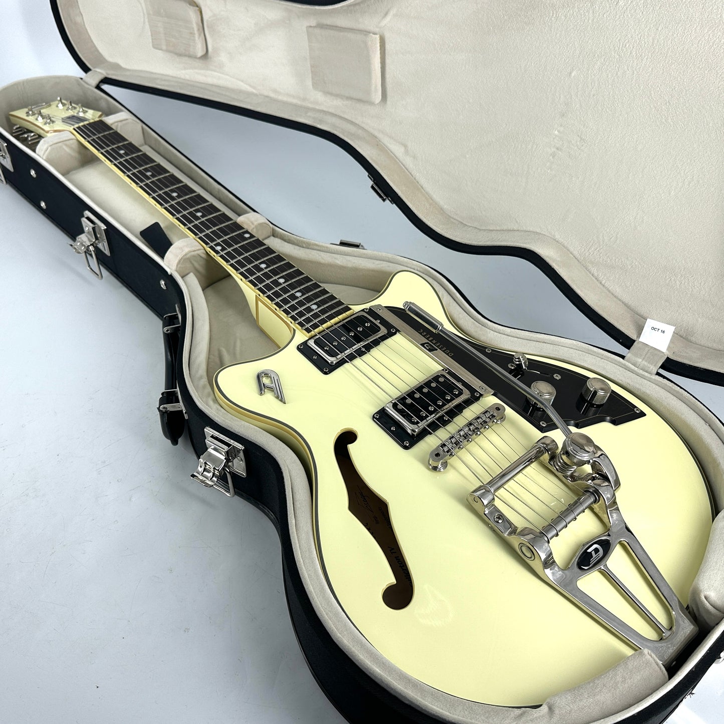 2018 Duesenberg Starplayer Fullerton TV - Vintage White