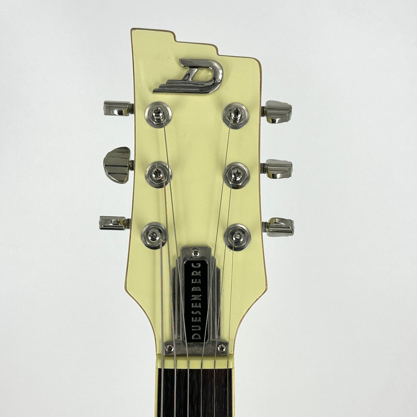 2018 Duesenberg Starplayer Fullerton TV - Vintage White