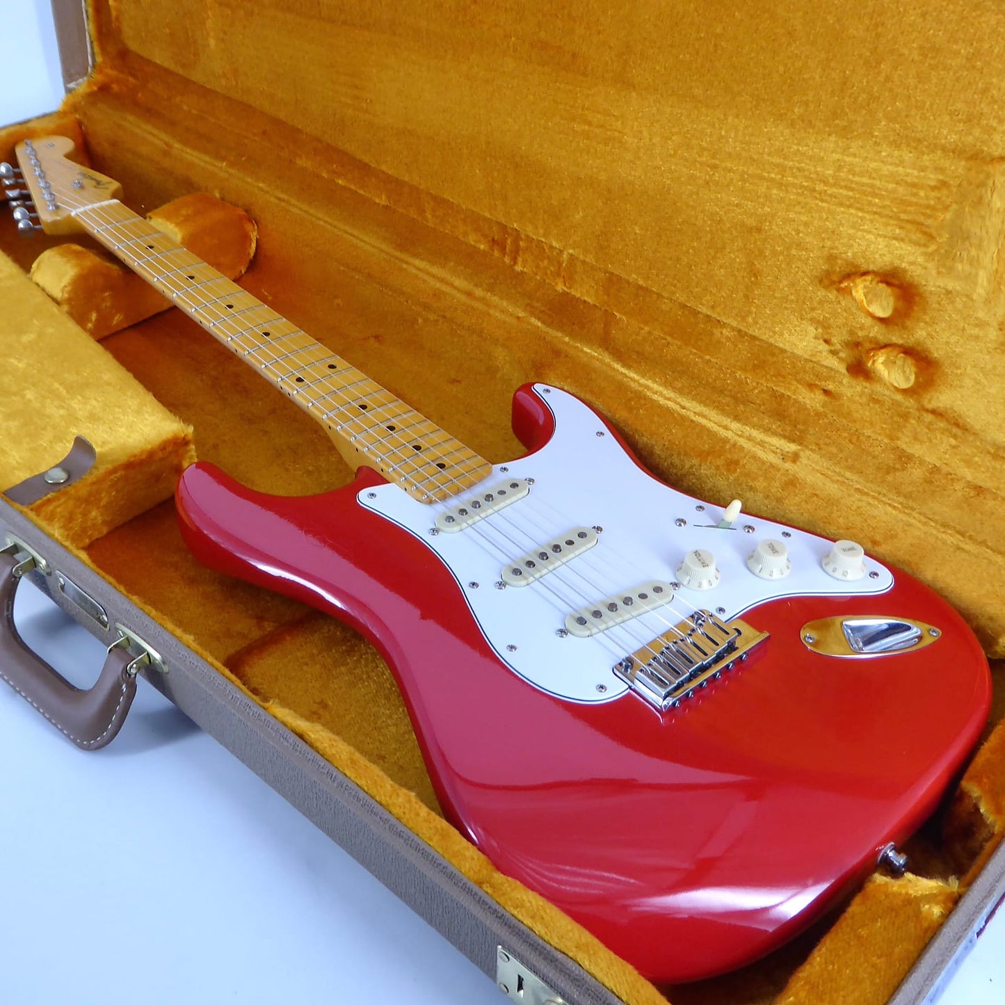 2012 Fender Custom Shop Pro Closet Classic Stratocaster – Dakota Red
