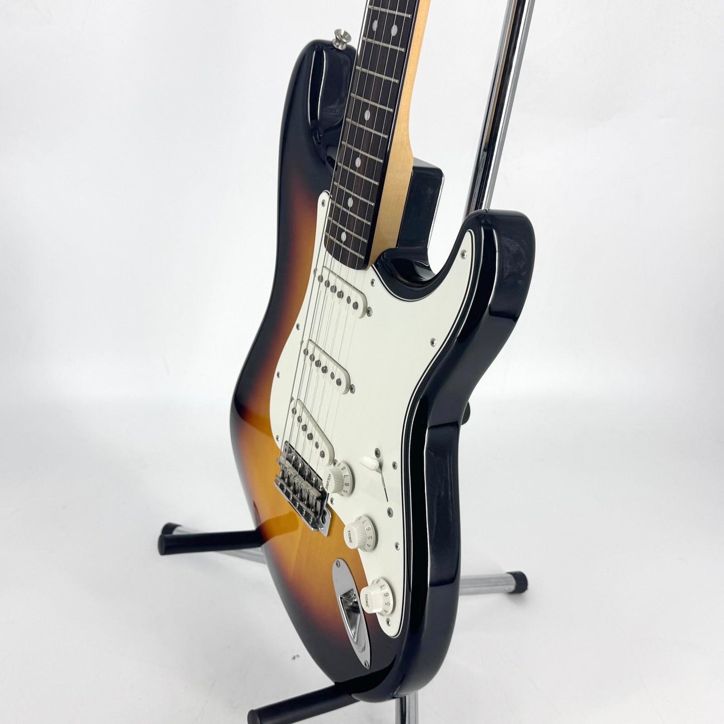 2021 Fender Japan Traditional Late 60's Stratocaster - 3-Colour Sunburst