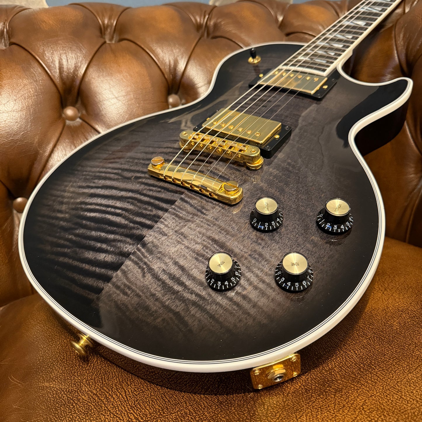 2023 Gibson Les Paul Supreme - Transparent Ebony Burst