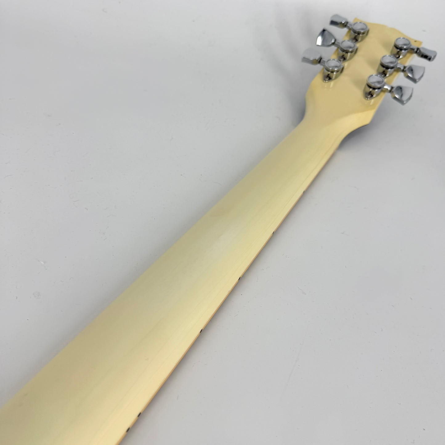 2012 Gibson Les Paul Signature T – Alpine White