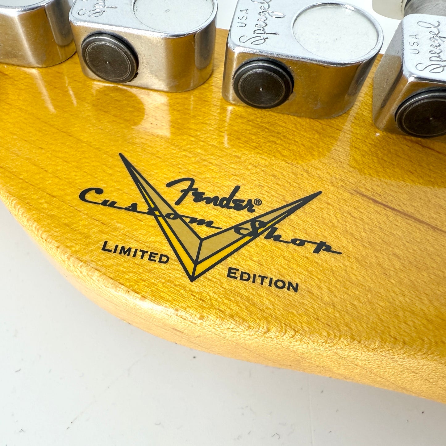 2015 Fender Custom Shop Limited Edition Caballo Tono Telecaster Relic – Lake Placid Blue Sparkle