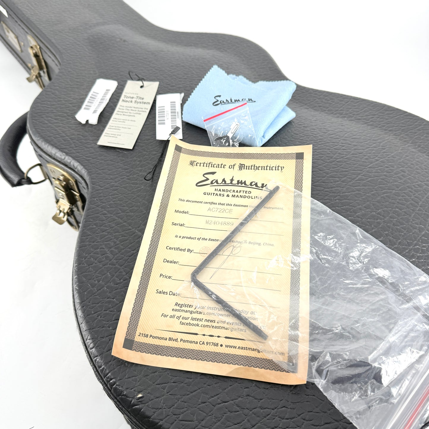 2024 Eastman AC722CE - Natural