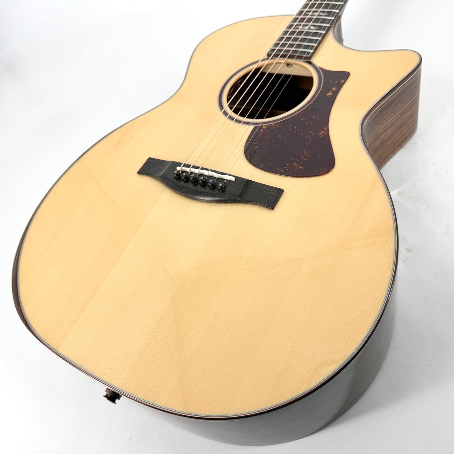 2024 Eastman AC722CE - Natural