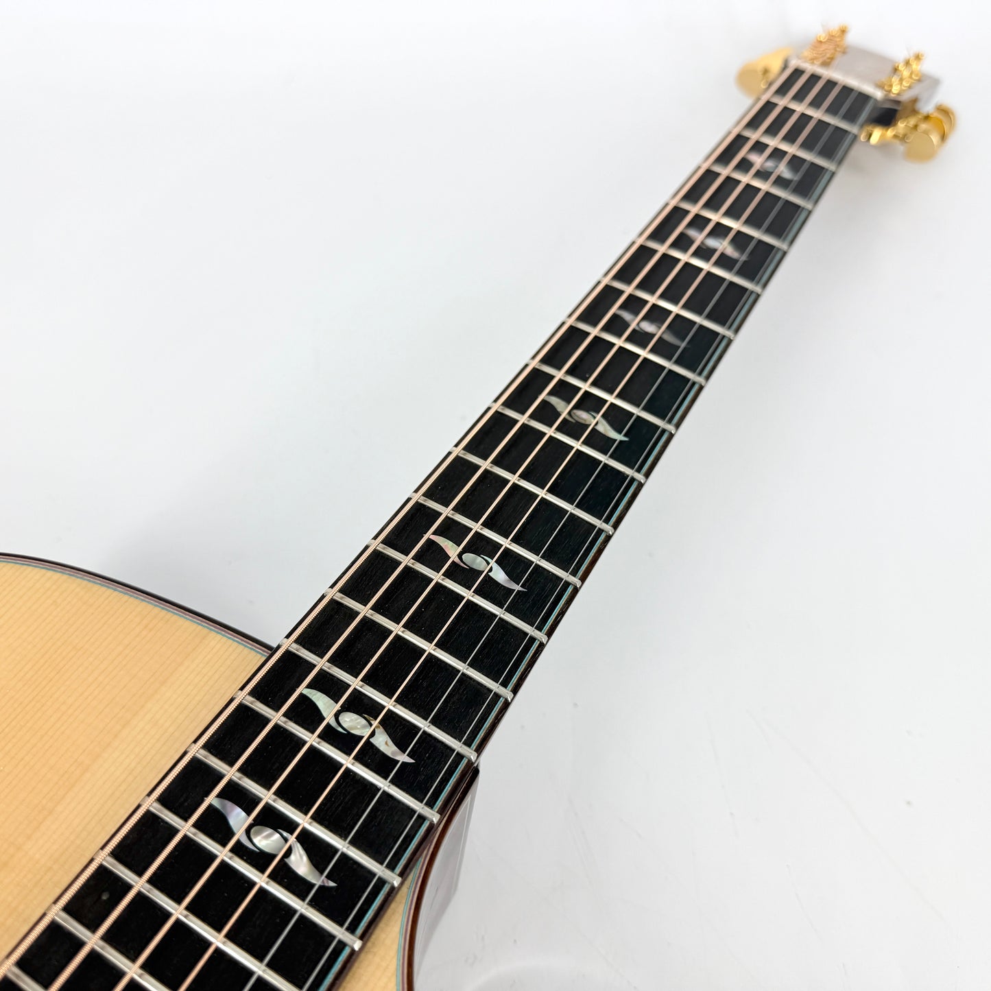 2024 Eastman AC722CE - Natural