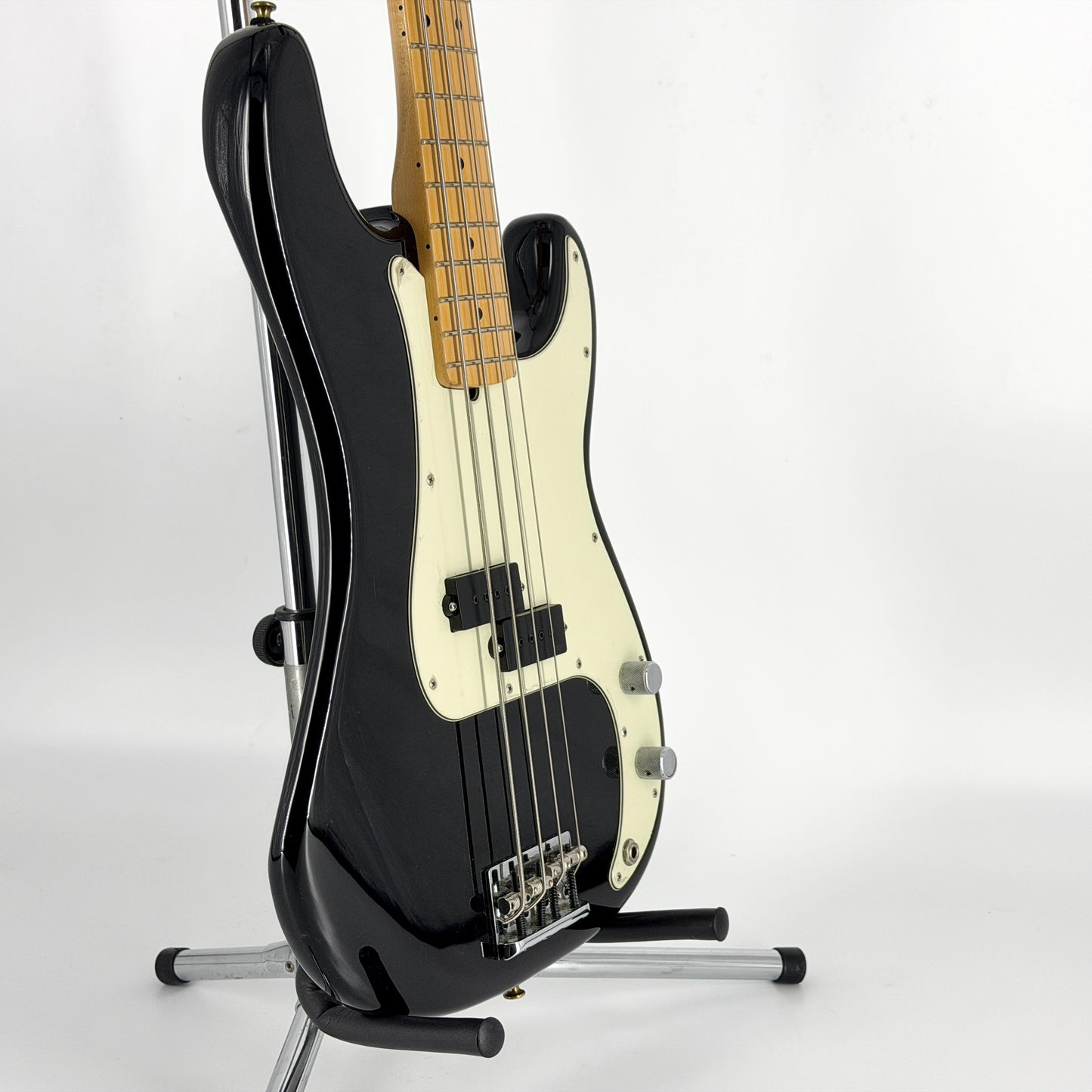 2016 Fender American Professional Precision Bass - Black