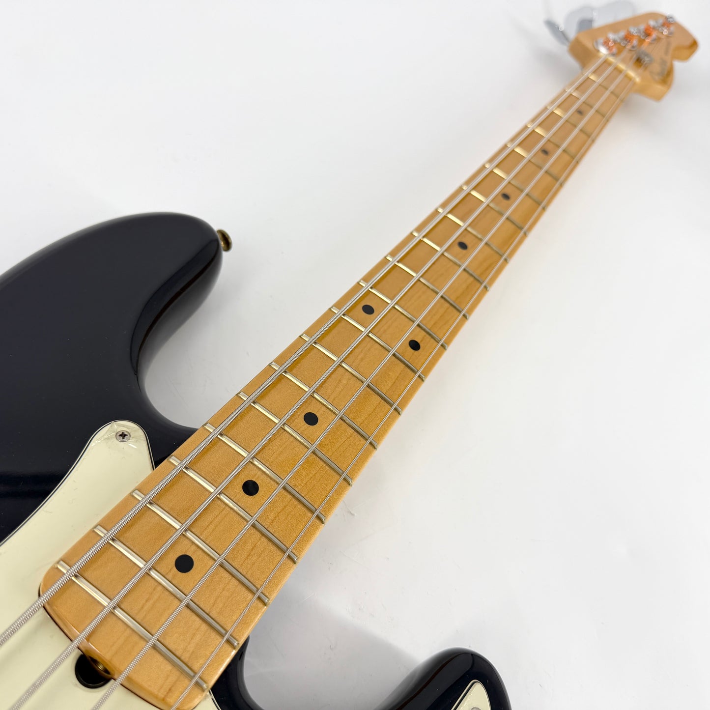 2016 Fender American Professional Precision Bass - Black