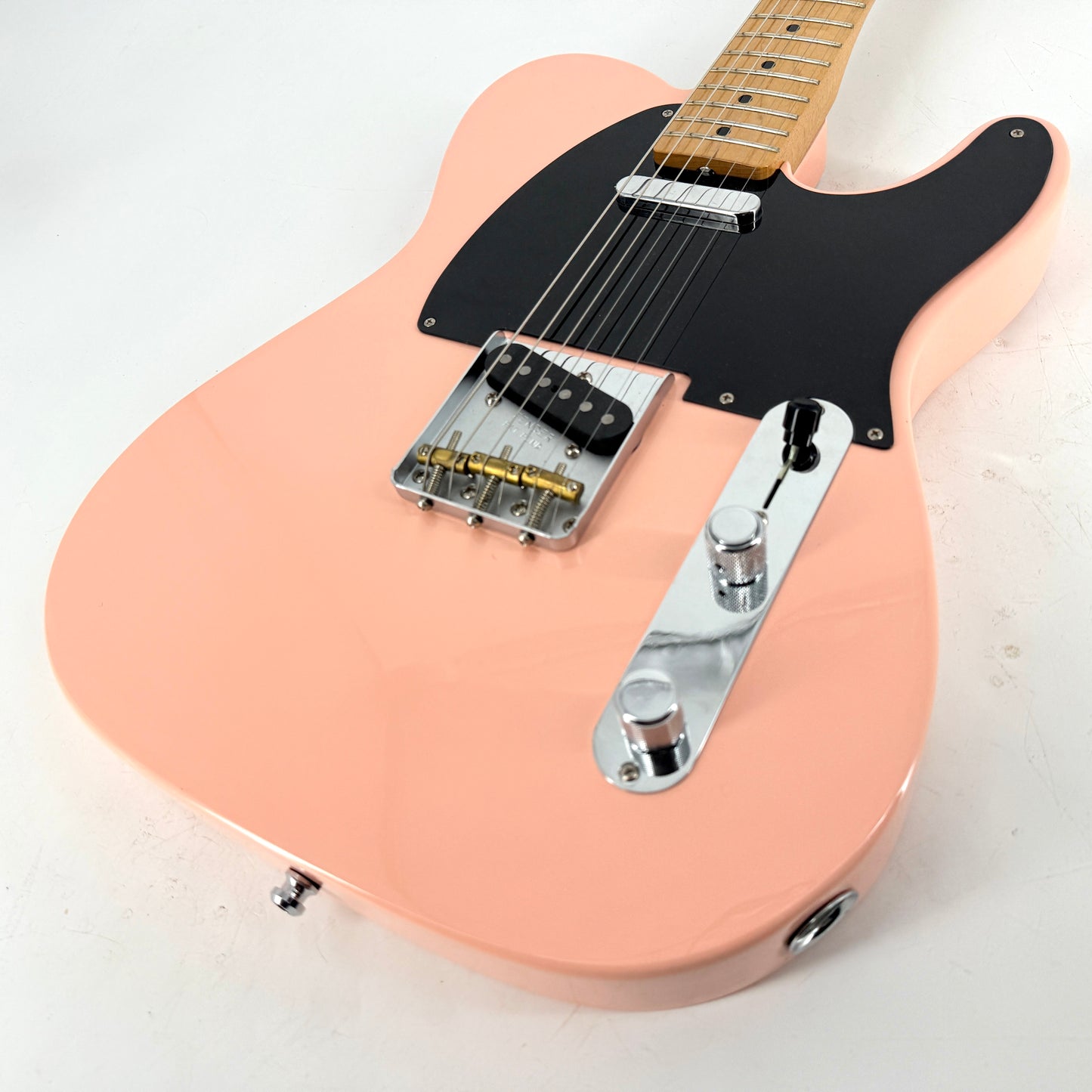 2018 Fender Limited Edition Classic Player Baja Telecaster - Shell Pink
