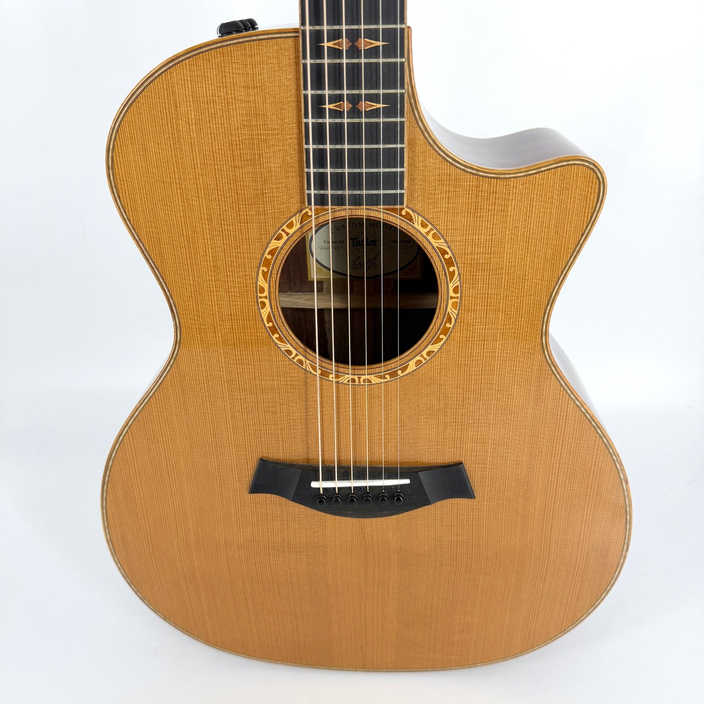 2017 Taylor Custom Grand Auditorium - Dark Cedar + Cocobolo