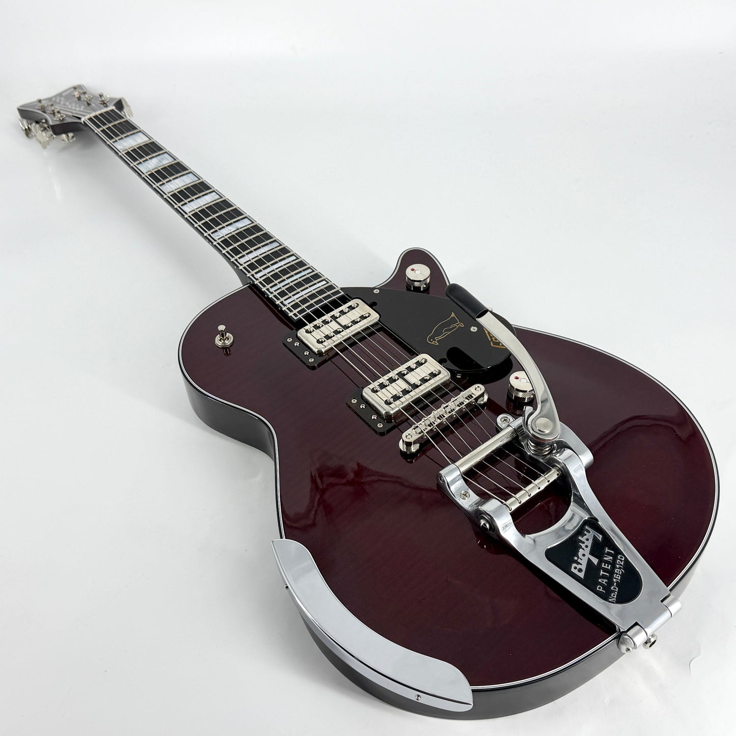 2026 Gretsch Nigel Hendroff Penguin G6134TFM-NH - Dark Cherry Metallic Flame