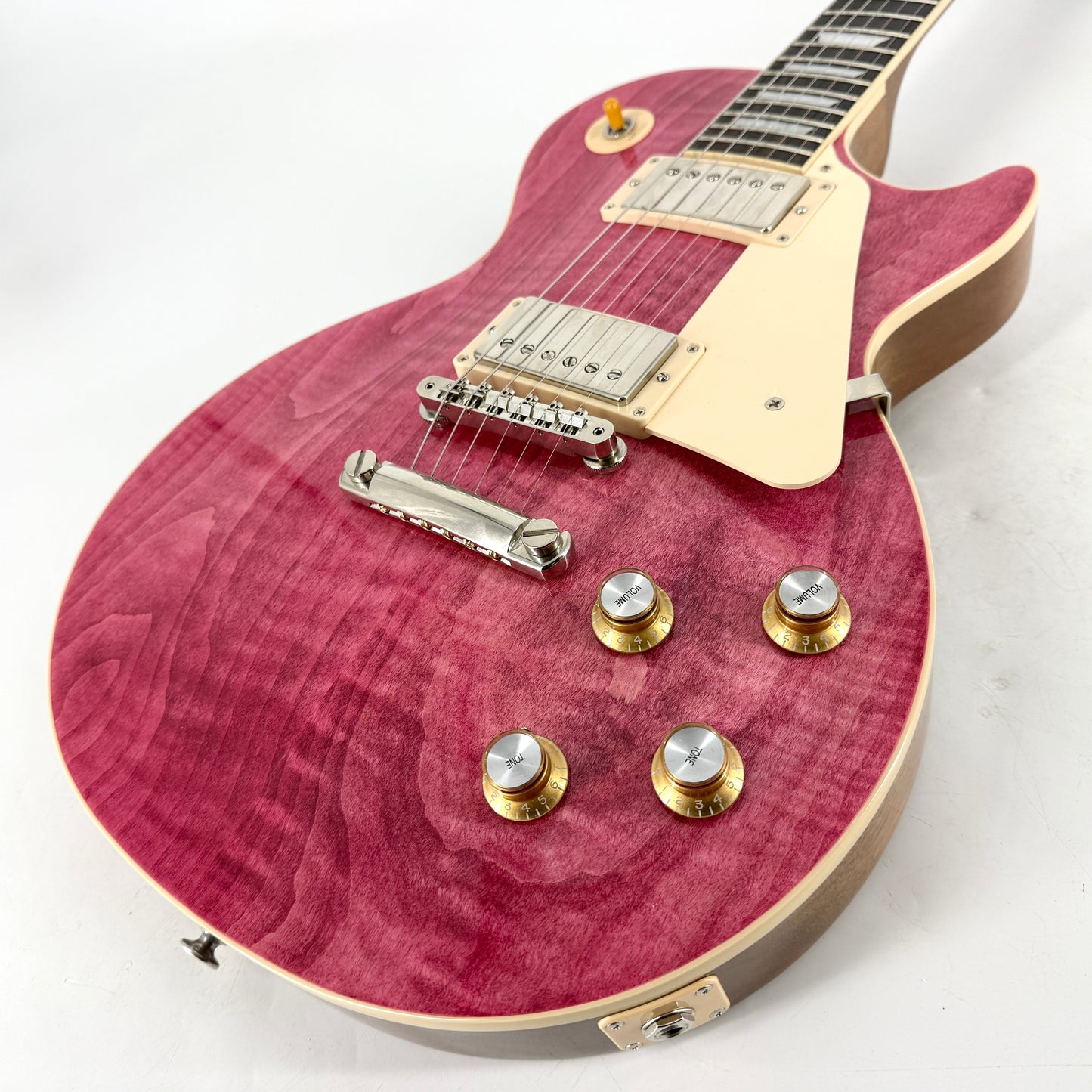 2023 Gibson Les Paul Standard 60’s Figured – Translucent Fuchsia