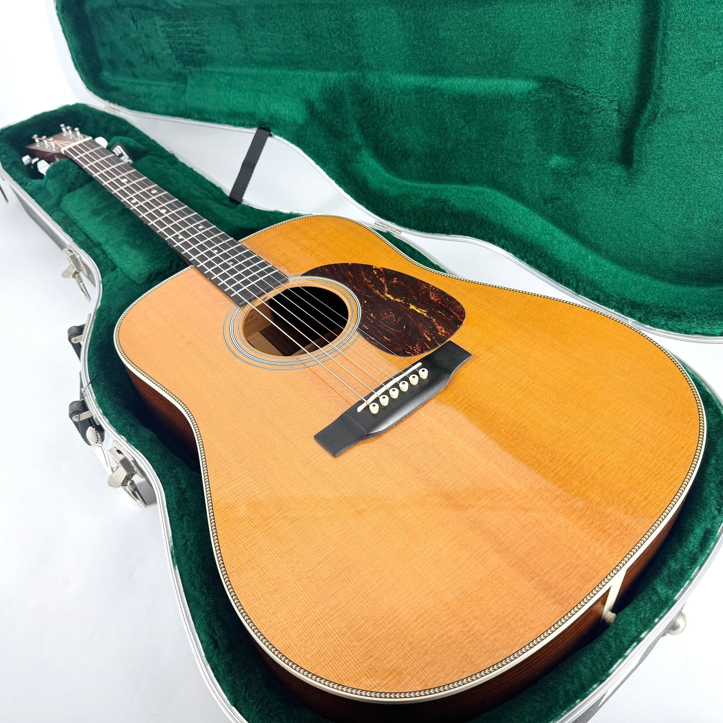 2007 Martin HD-28 - Natural