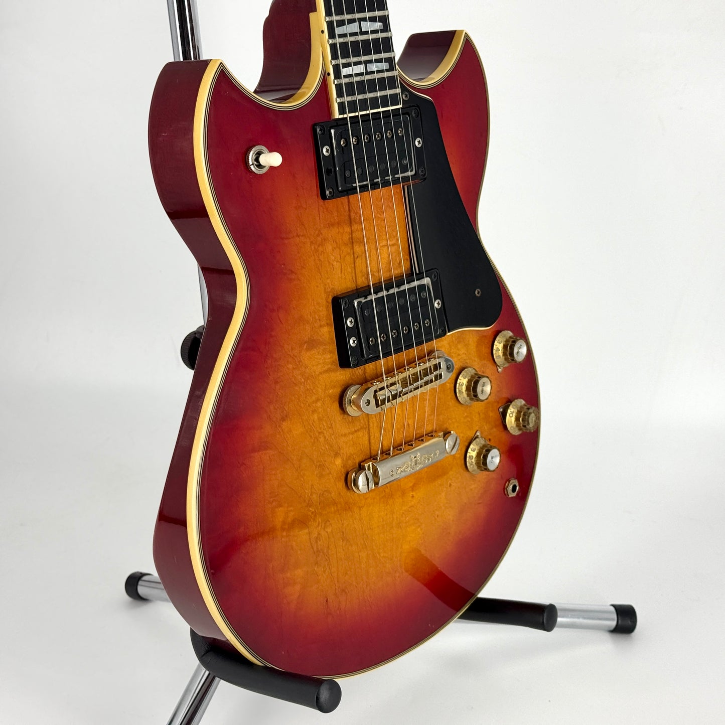 1977 Yamaha SG1000 – Cherry Sunburst