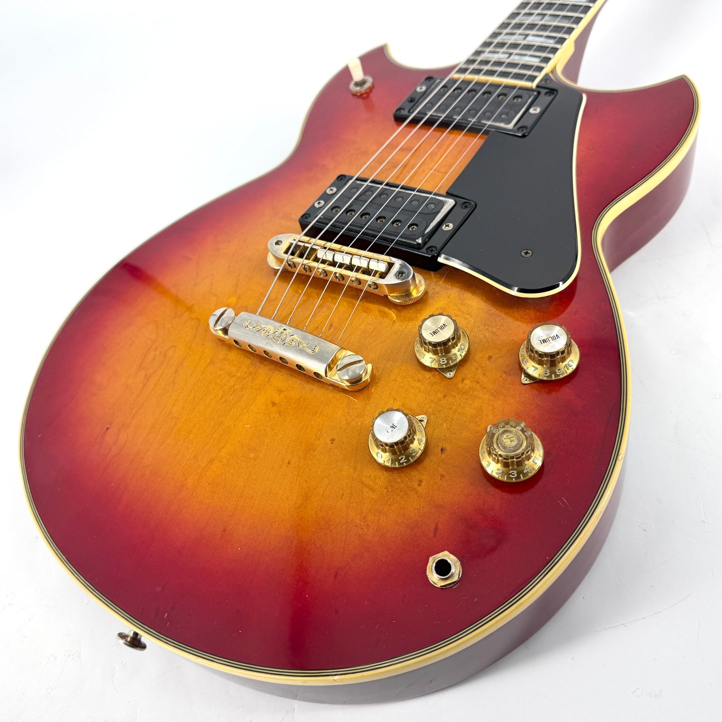 1977 Yamaha SG1000 – Cherry Sunburst