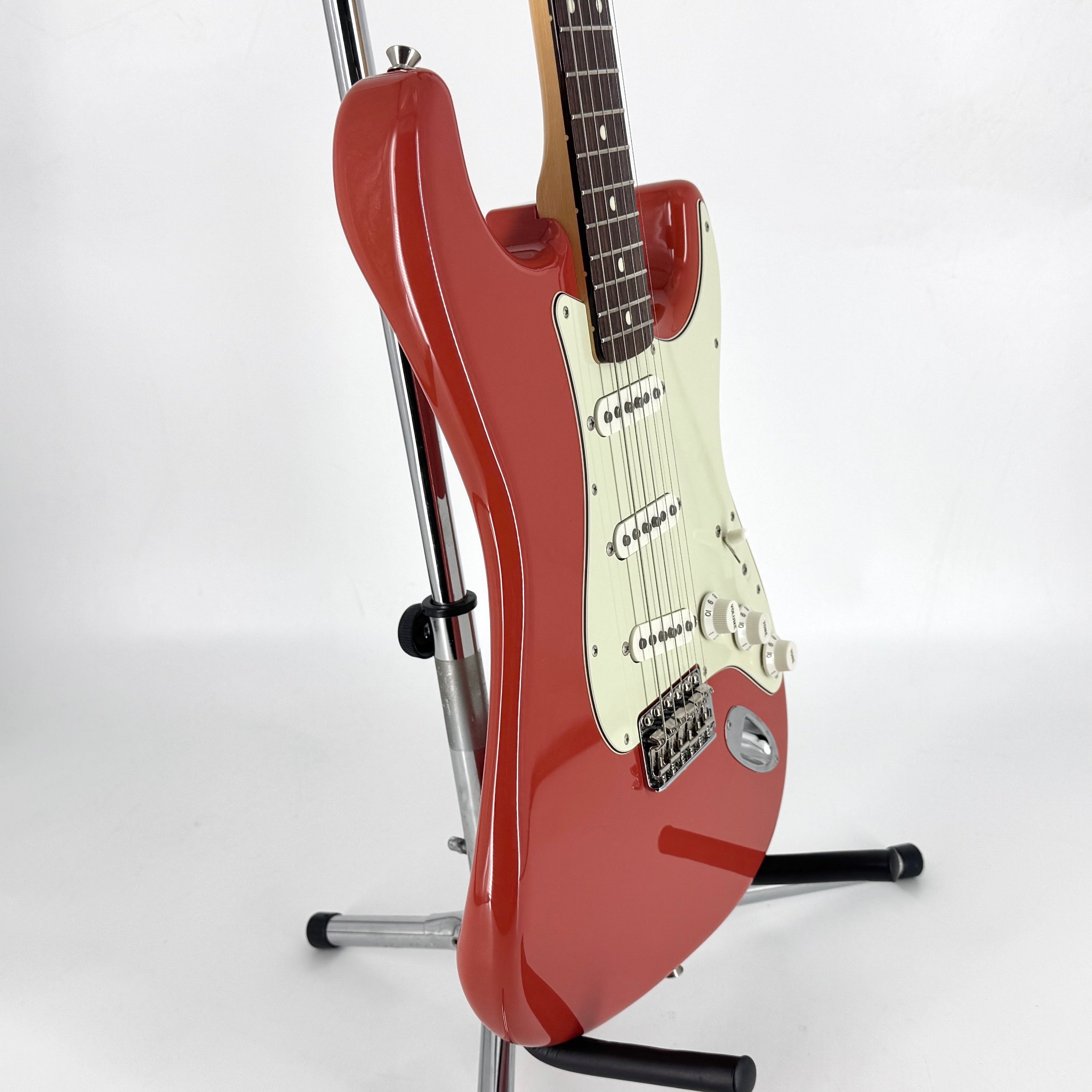 2024 Fender Japan Traditional II 60's Stratocaster - Fiesta Red 2024 Fender Japan Traditional II 60's Stratocaster - Fiesta Red