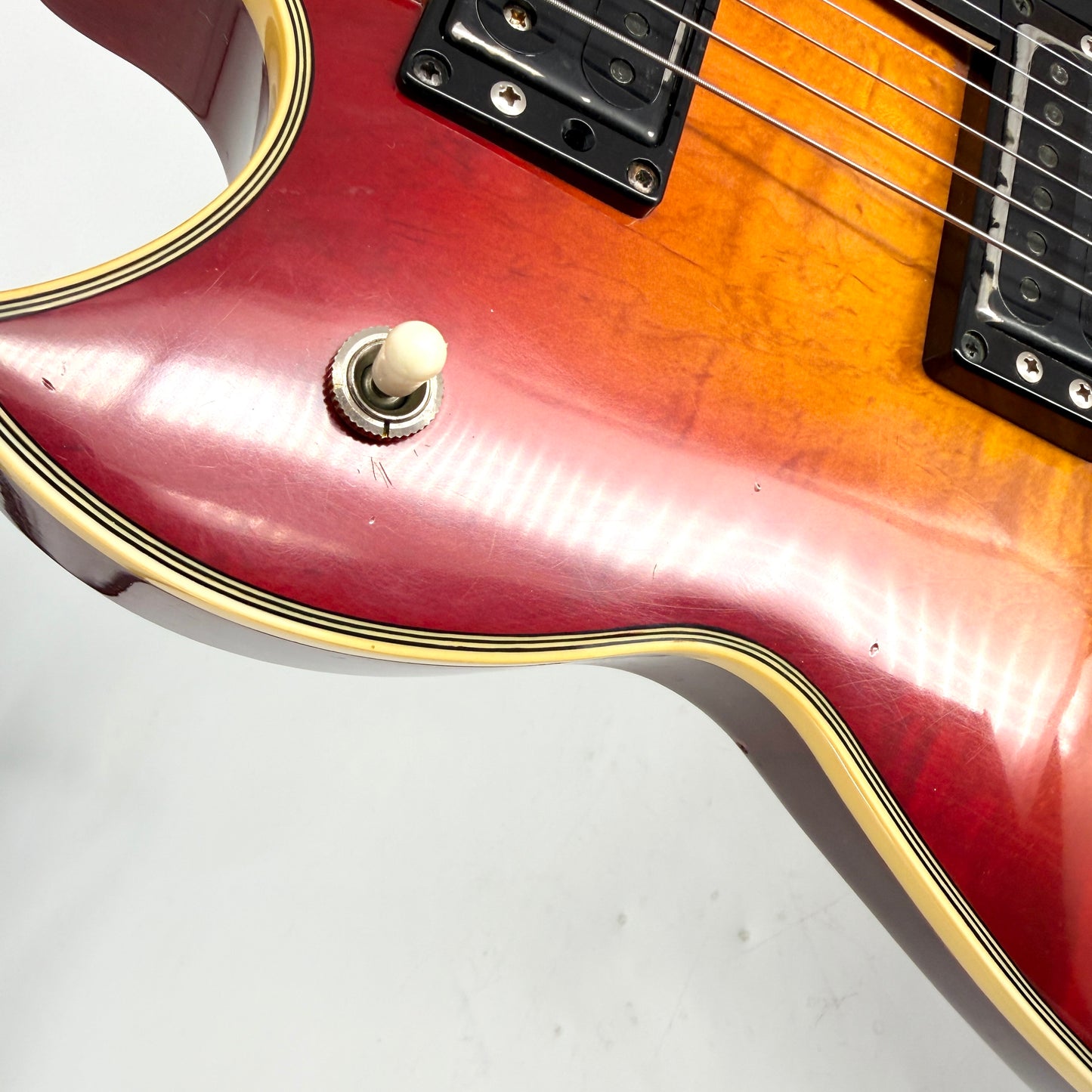 1977 Yamaha SG1000 – Cherry Sunburst