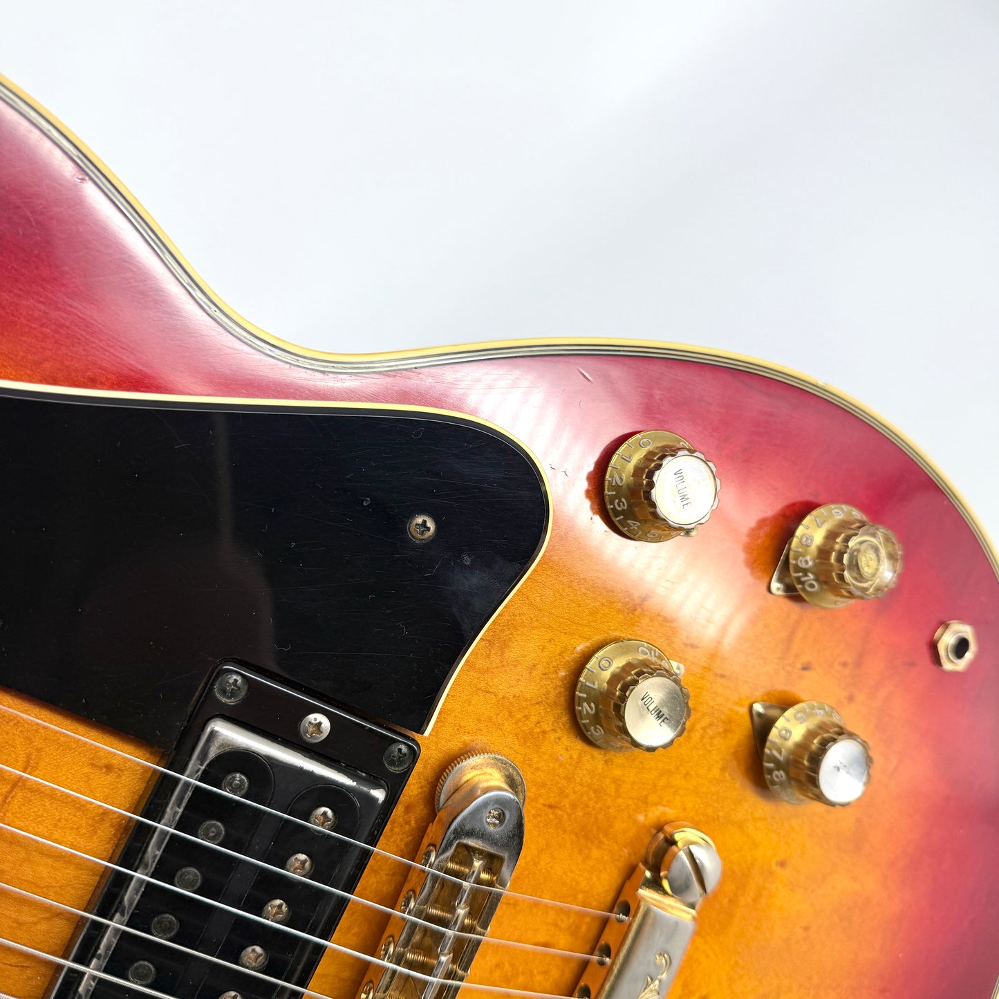 1977 Yamaha SG1000 – Cherry Sunburst