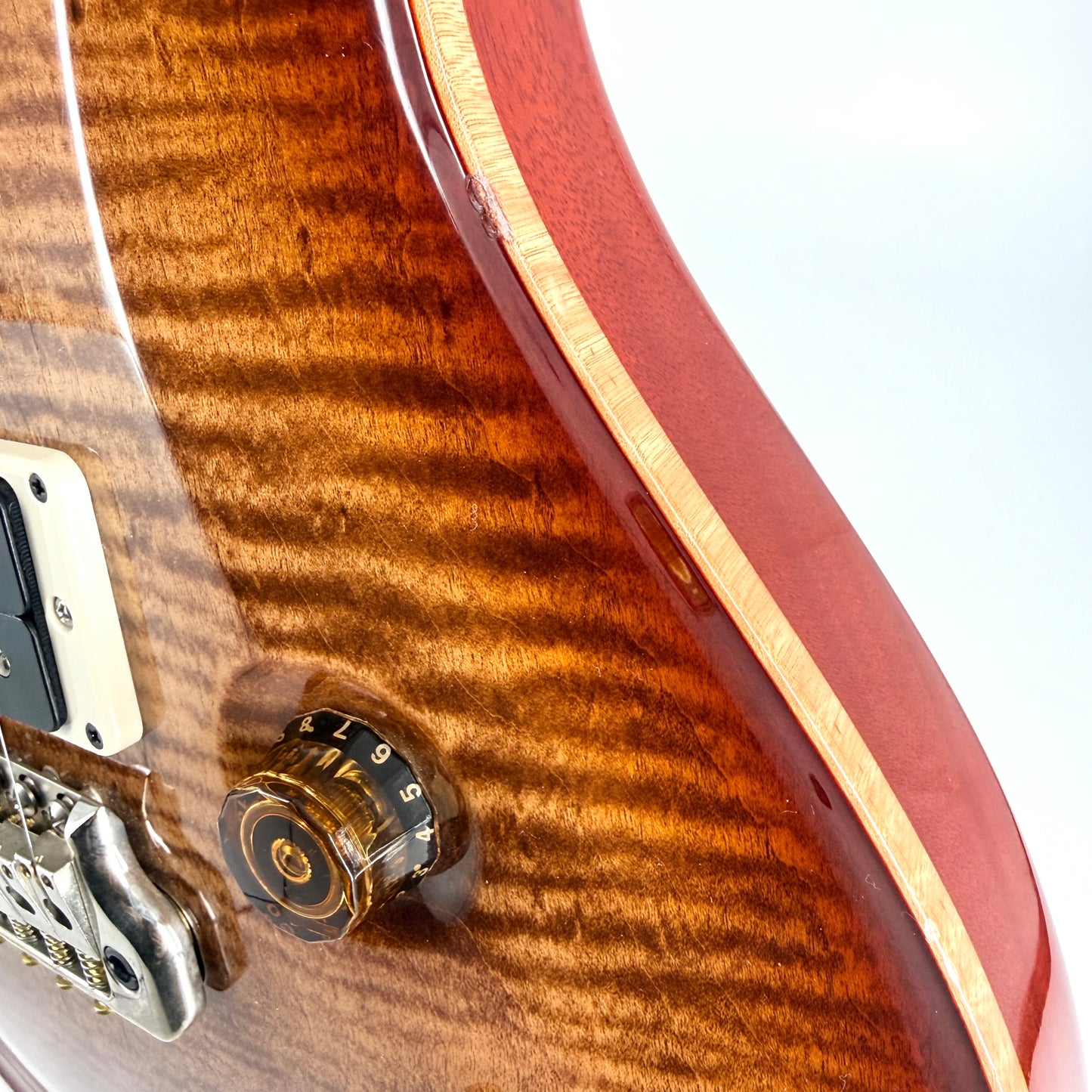 2016 PRS Limited Edition Custom 22 – Autumn Sky