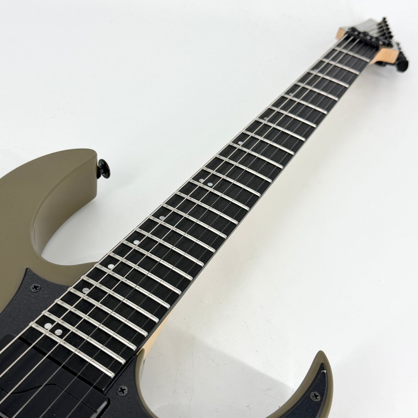 2024 Ibanez Prestige RG5130R-KM - Khaki Metallic