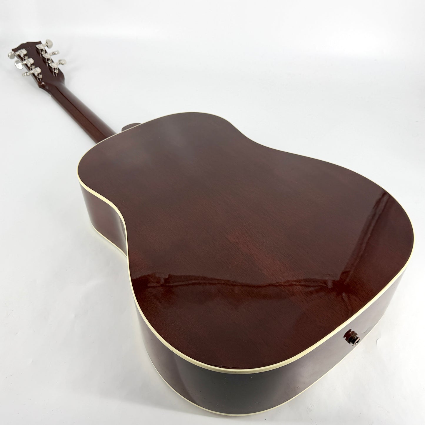 2026 Gibson J-45 Standard – Gold Top