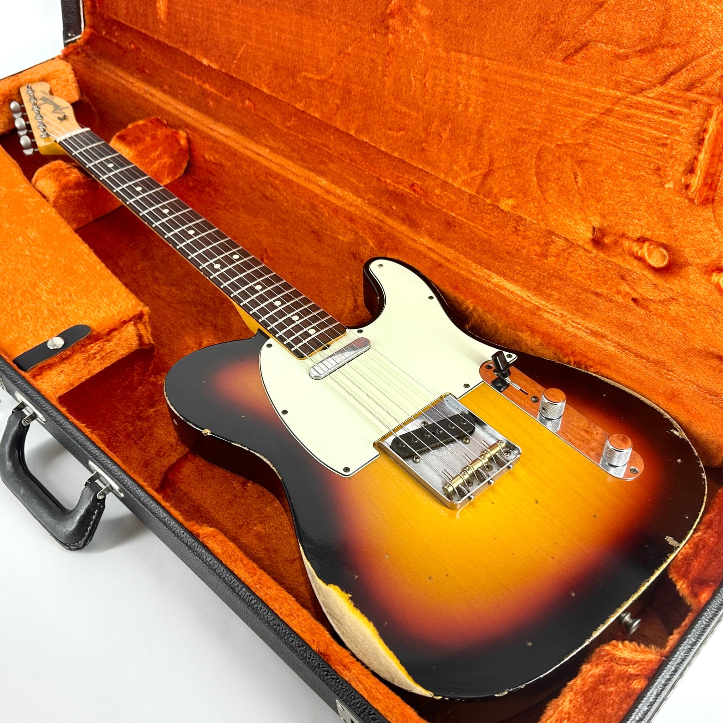 2014 Fender Custom Shop ’63 Telecaster Heavy Relic – 3 Tone Sunburst