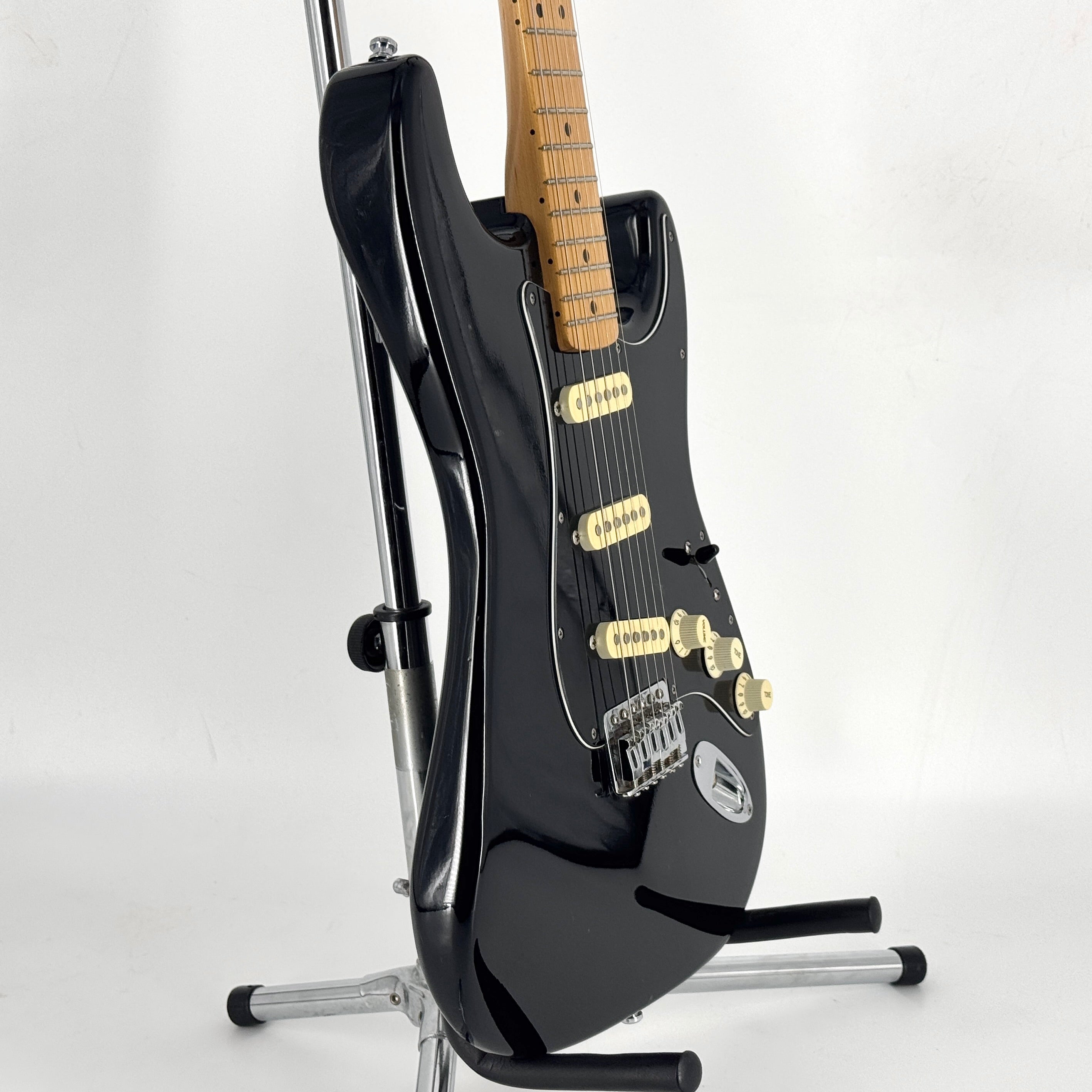 1989 Squier USA Standard Stratocaster – Black – Jordan Guitars