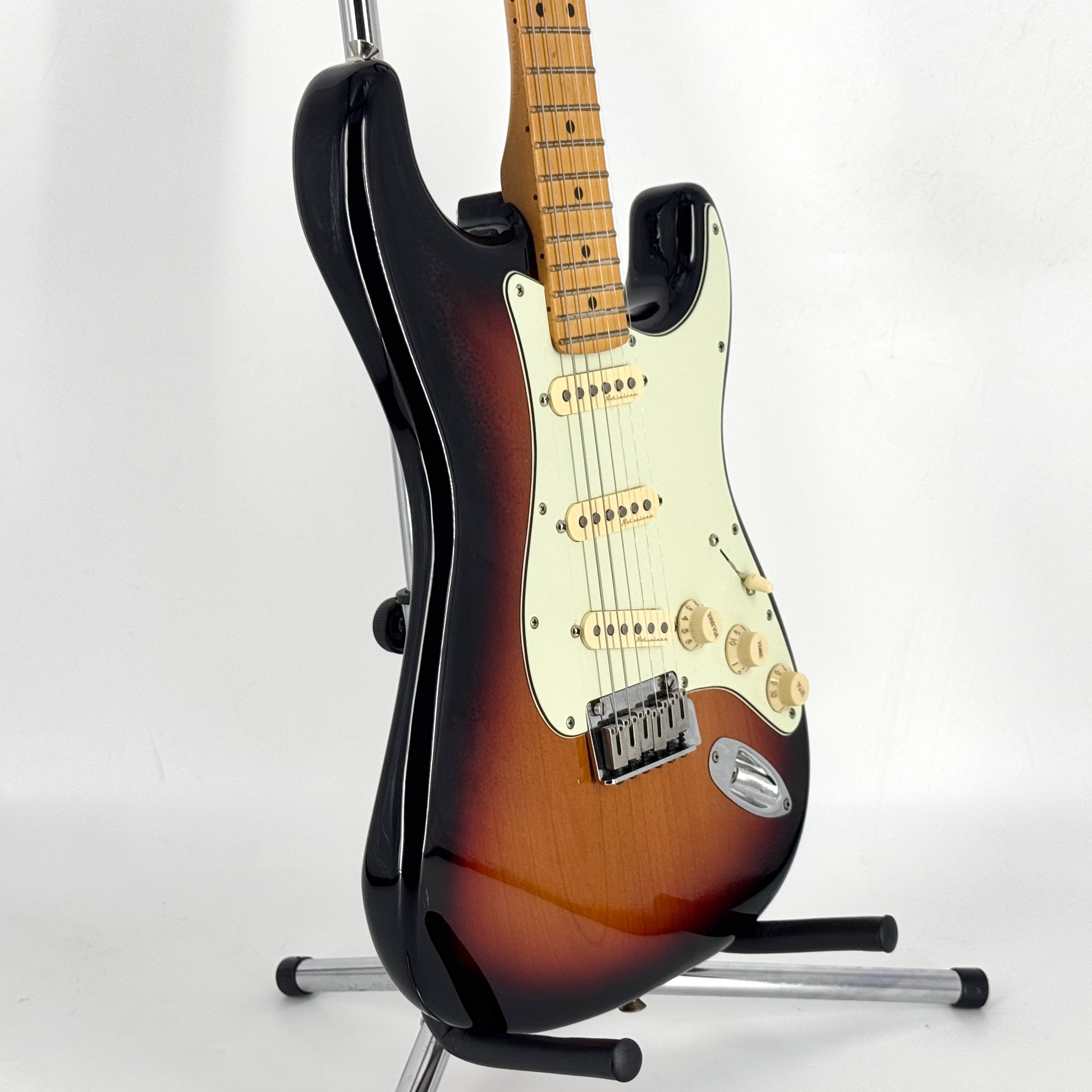 Fender Player Plus Stratocaster ストラト Fender Player Plus Stratocaster Pau Ferro Fingerboard エレキギター