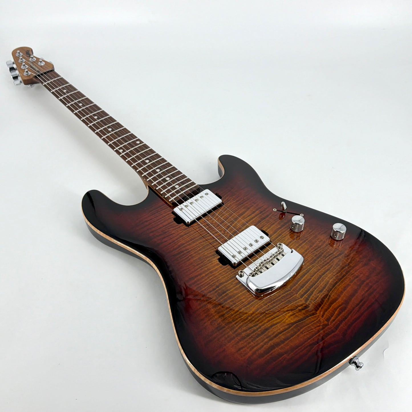 2020 Ernie Ball Music Man Sabre - Bougie Burst