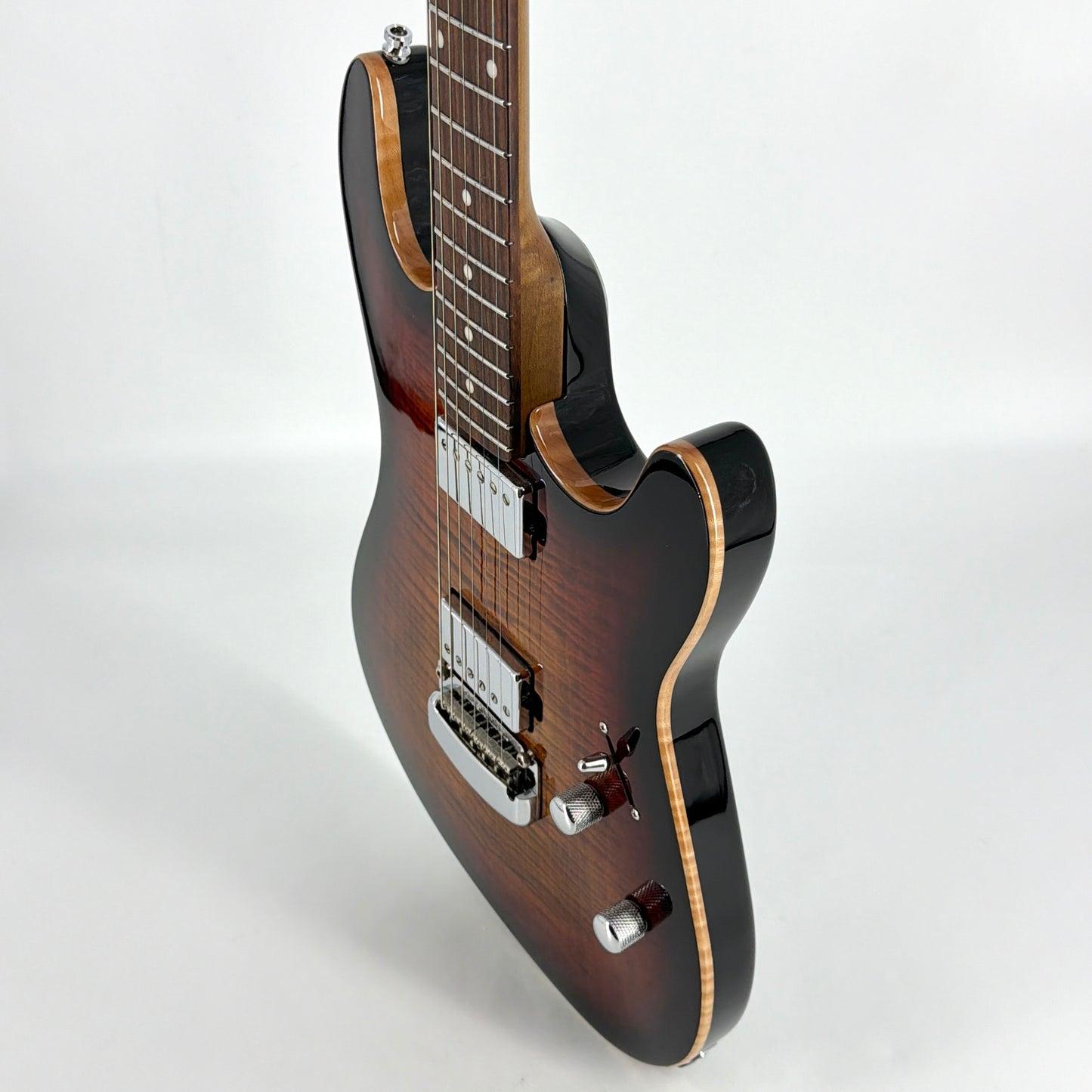 2020 Ernie Ball Music Man Sabre - Bougie Burst