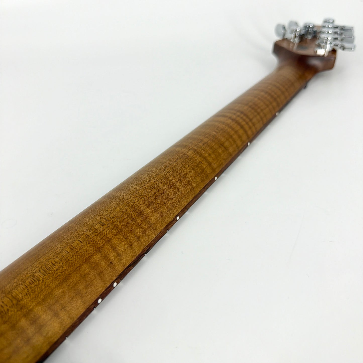 2020 Ernie Ball Music Man Sabre - Bougie Burst
