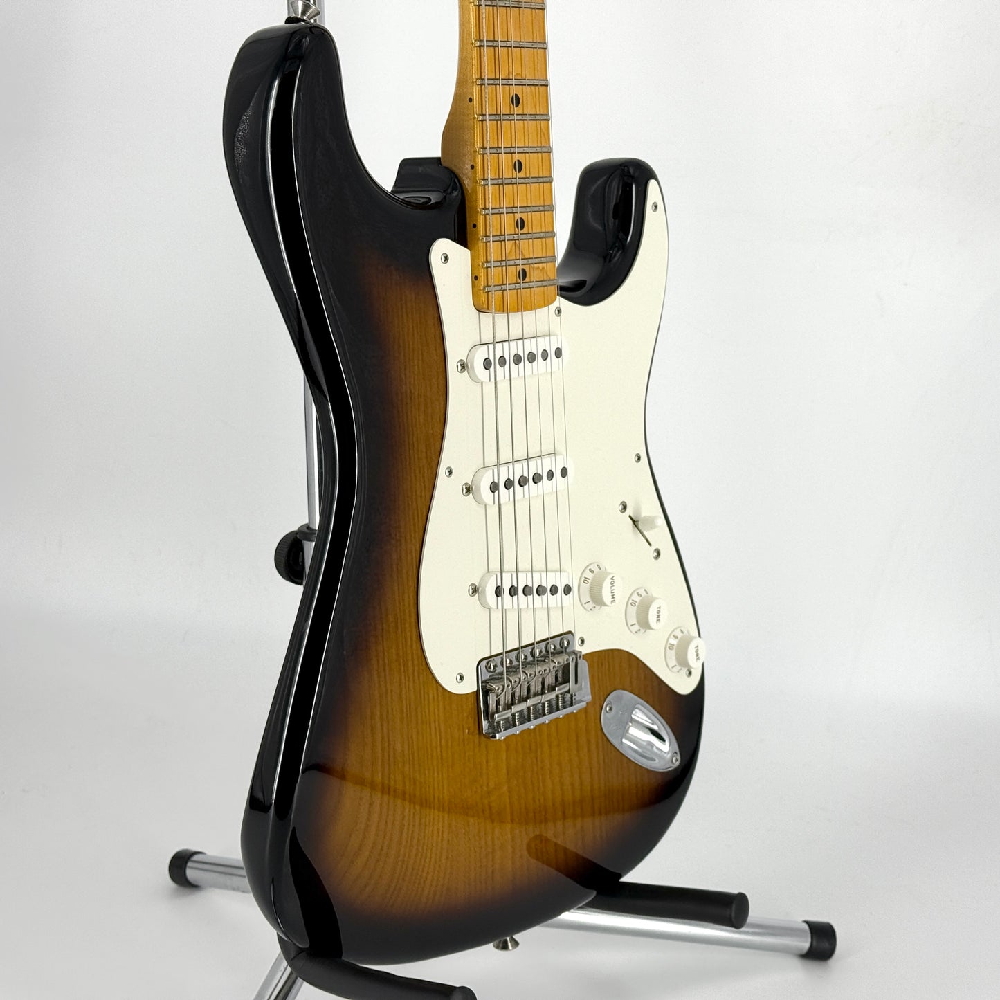 2021 Fender Eric Johnson 1954 Virginia Stratocaster -  2 Tone Sunburst