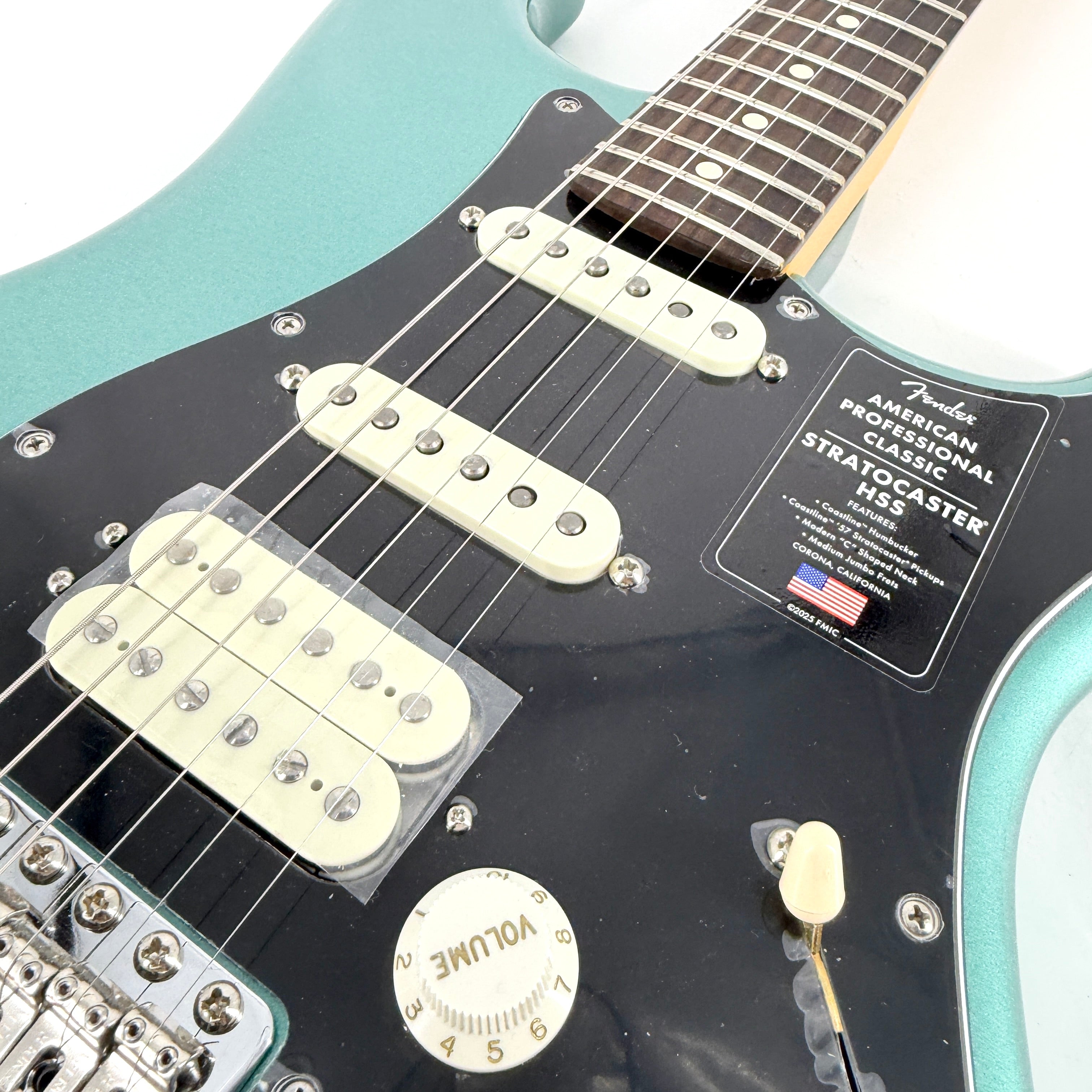 2025 Fender American Professional Classic Stratocaster HSS – Faded