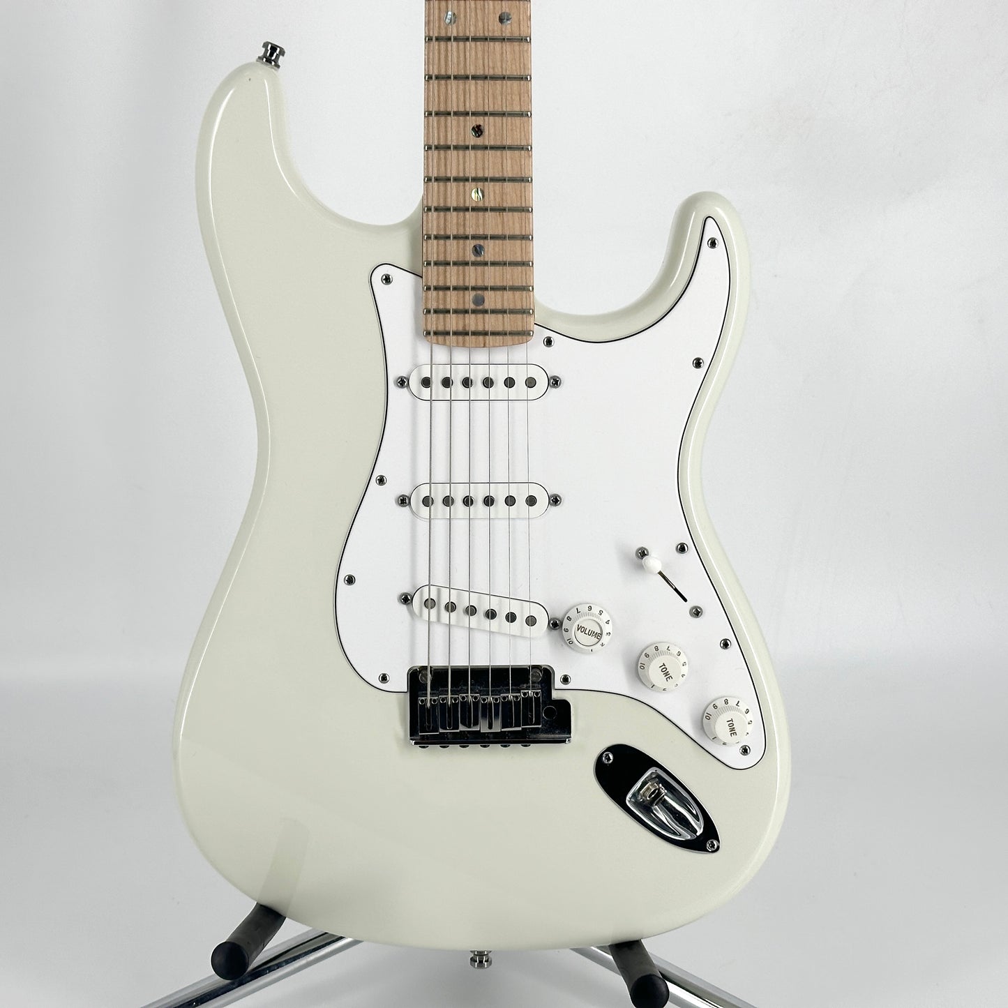 2013 Fender Custom Shop Custom Deluxe Stratocaster - Olympic White