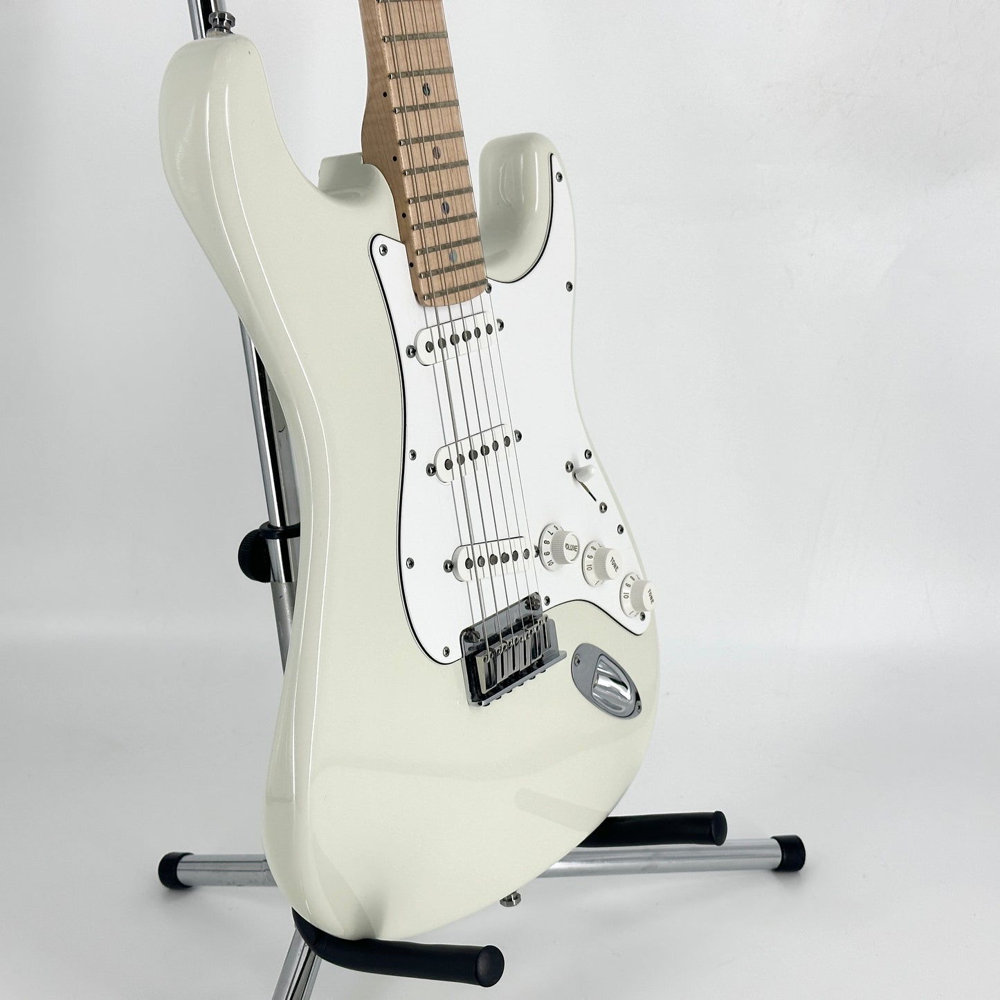 2013 Fender Custom Shop Custom Deluxe Stratocaster - Olympic White