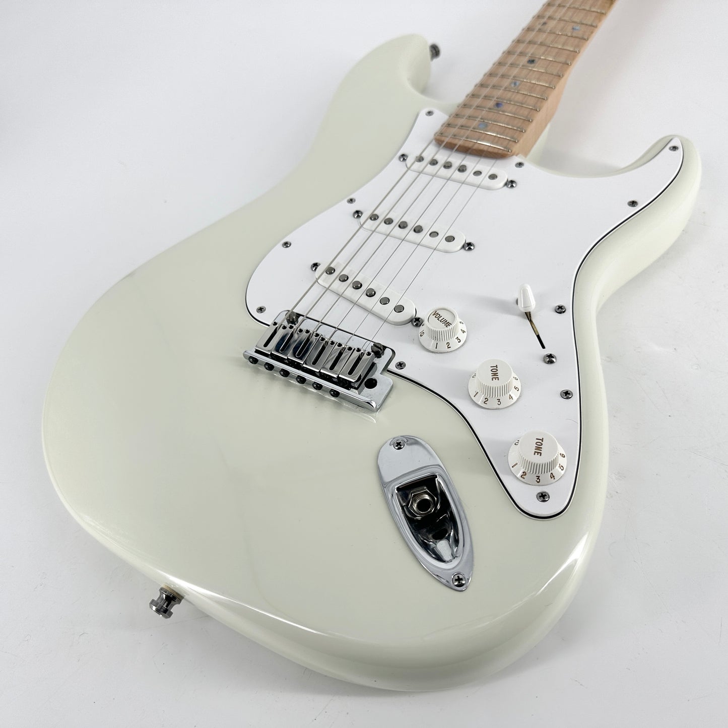 2013 Fender Custom Shop Custom Deluxe Stratocaster - Olympic White