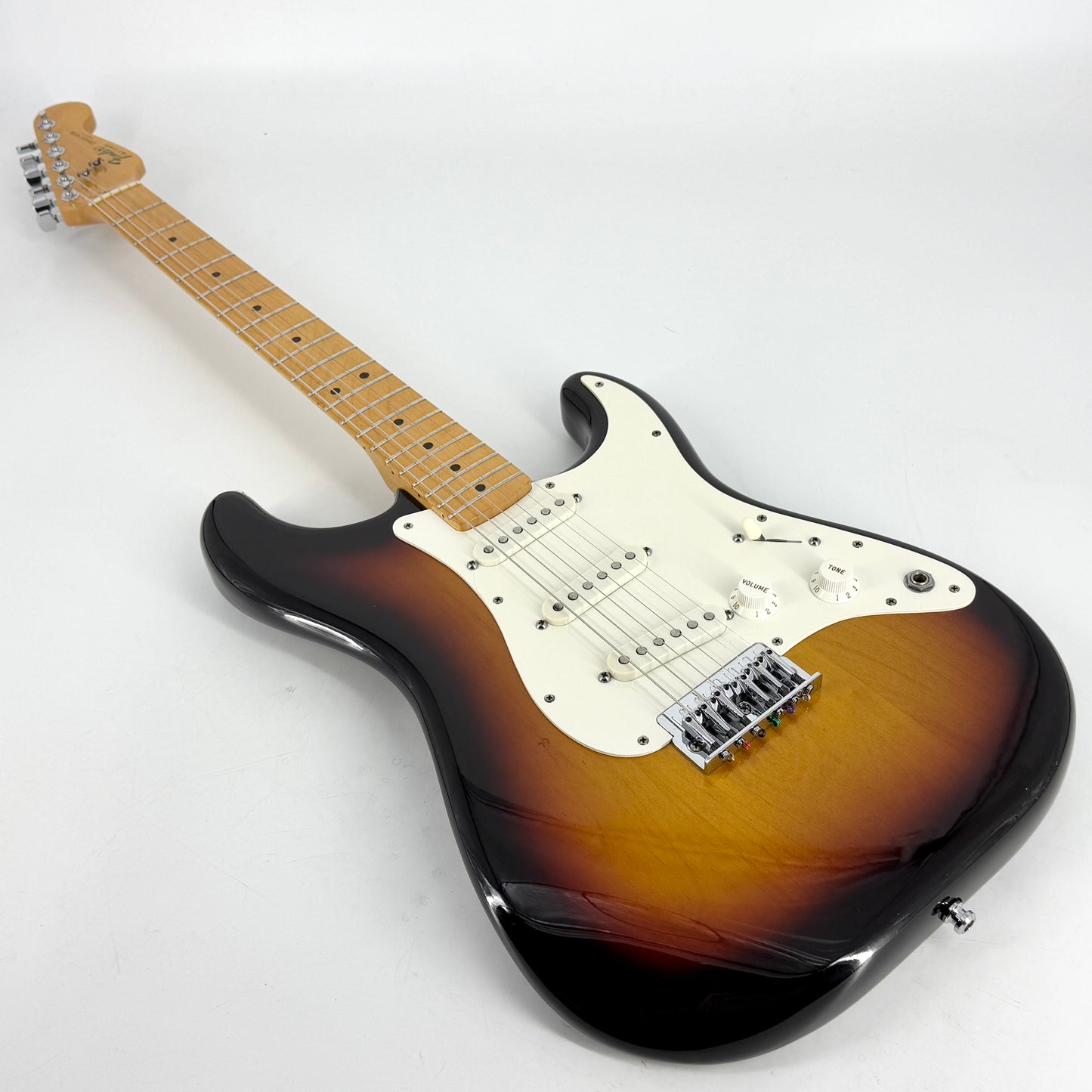 1983 Fender American Hardtail Stratocaster - Sunburst