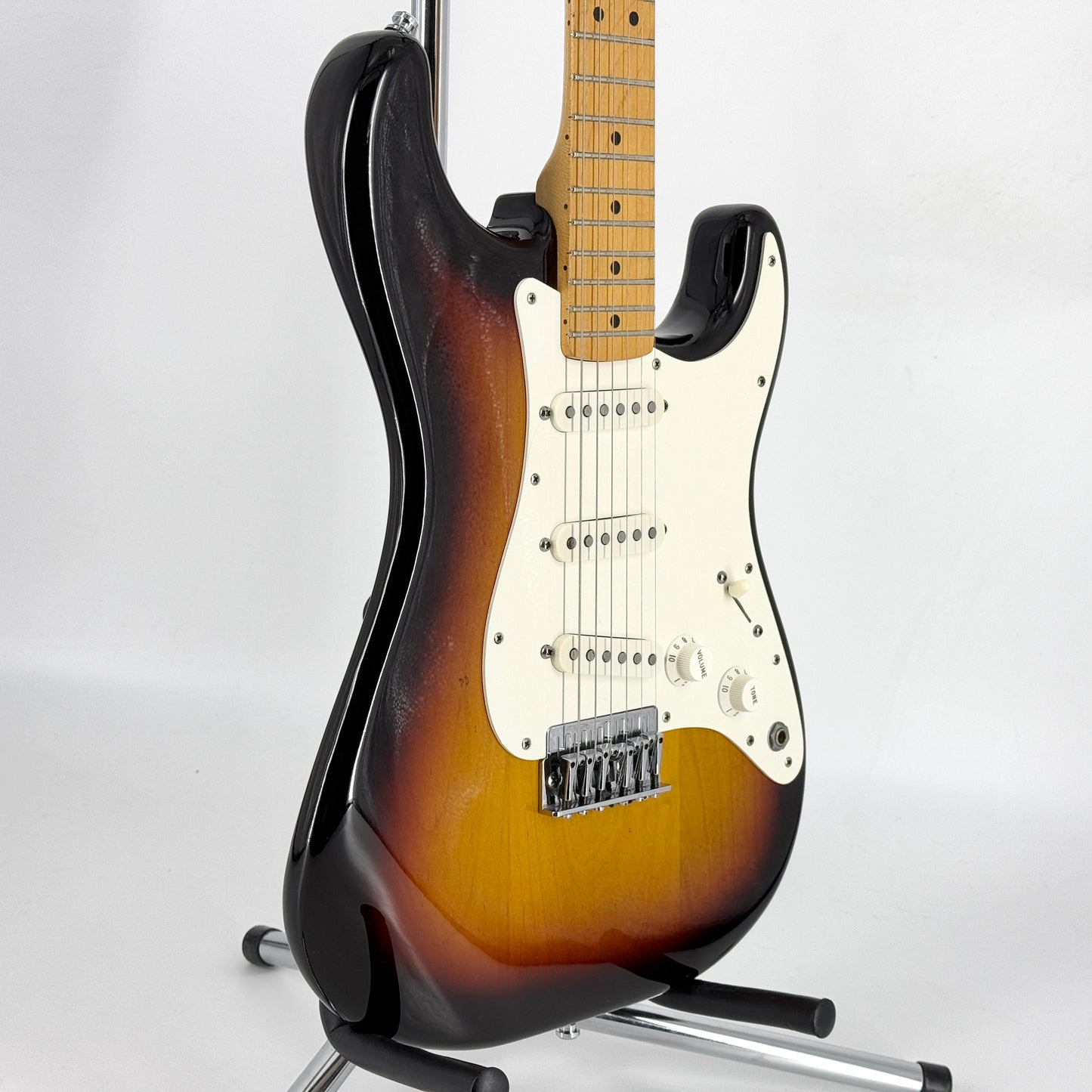 1983 Fender American Hardtail Stratocaster - Sunburst