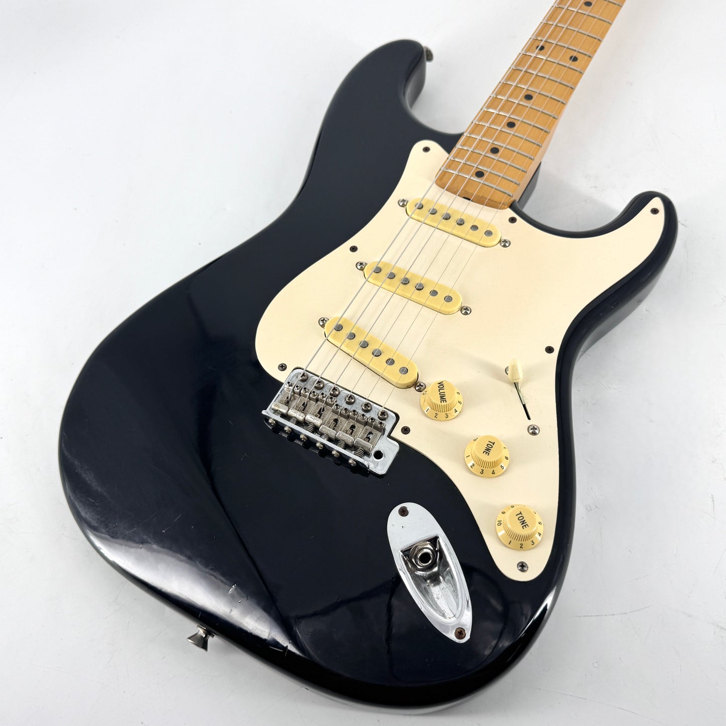 1998 Fender Japan ST-54 DEX2 Stratocaster - Black