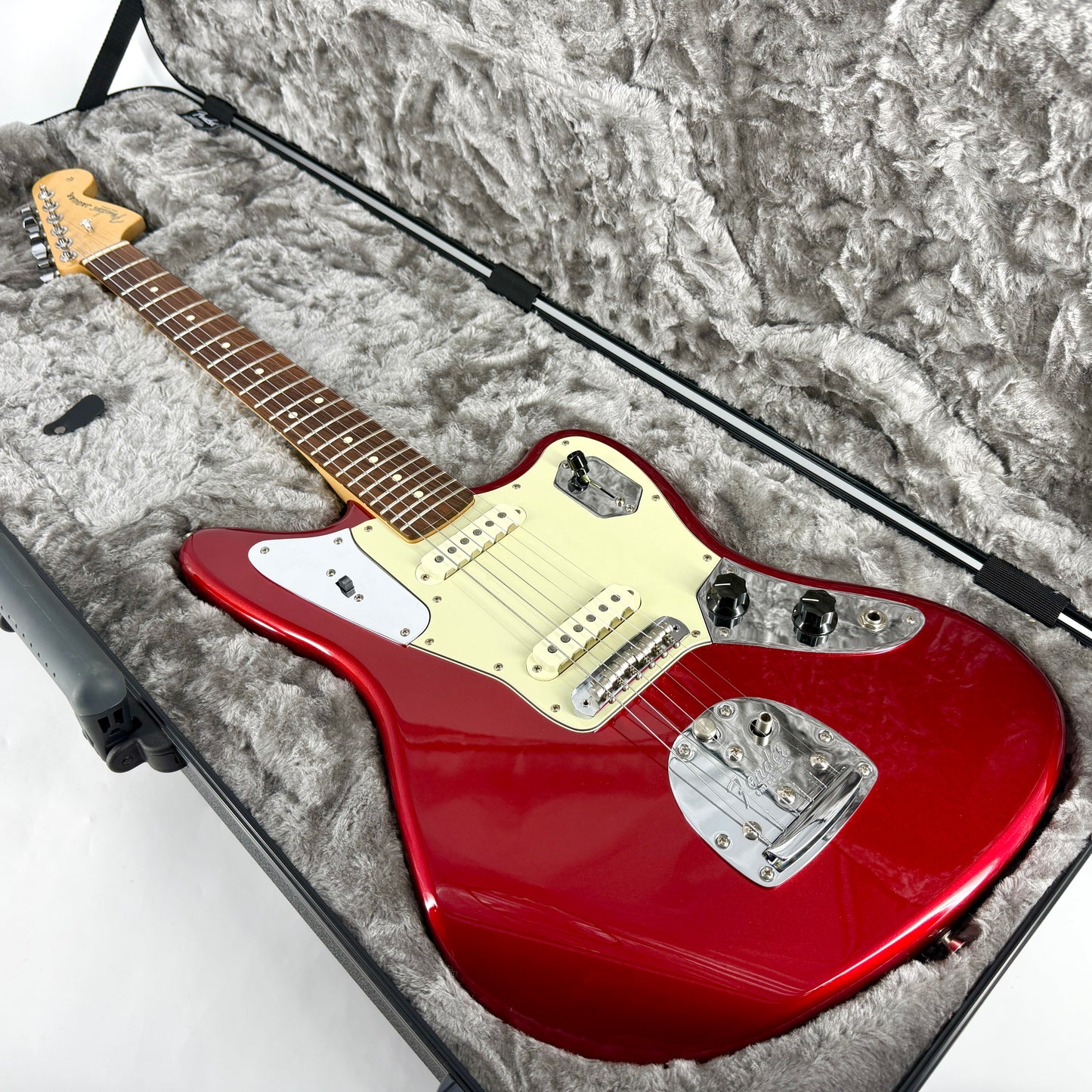2020 Fender American Professional Jaguar – Candy Apple Red