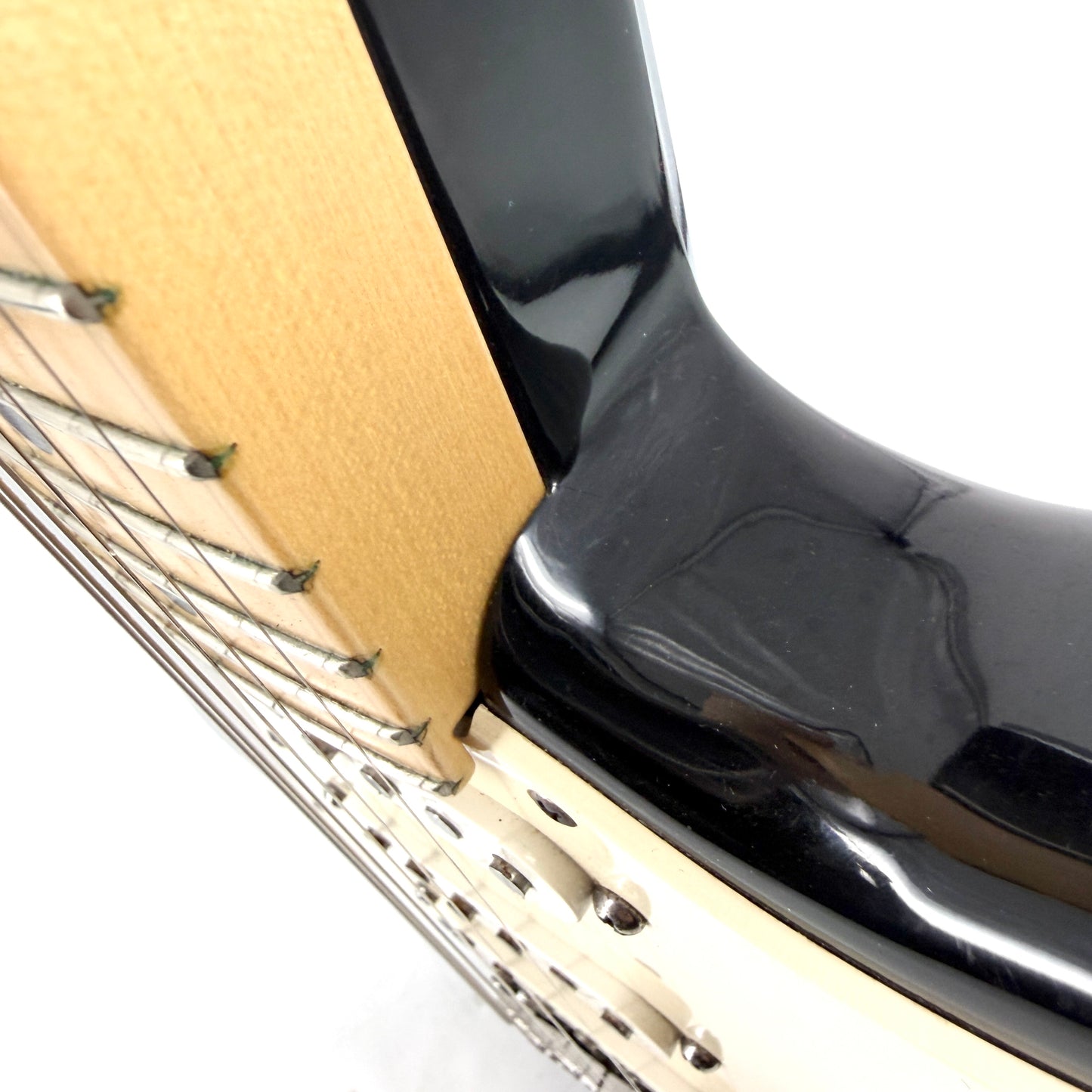 2004 Fender 50th Anniversary American Series Stratocaster – 2 Tone Sunburst