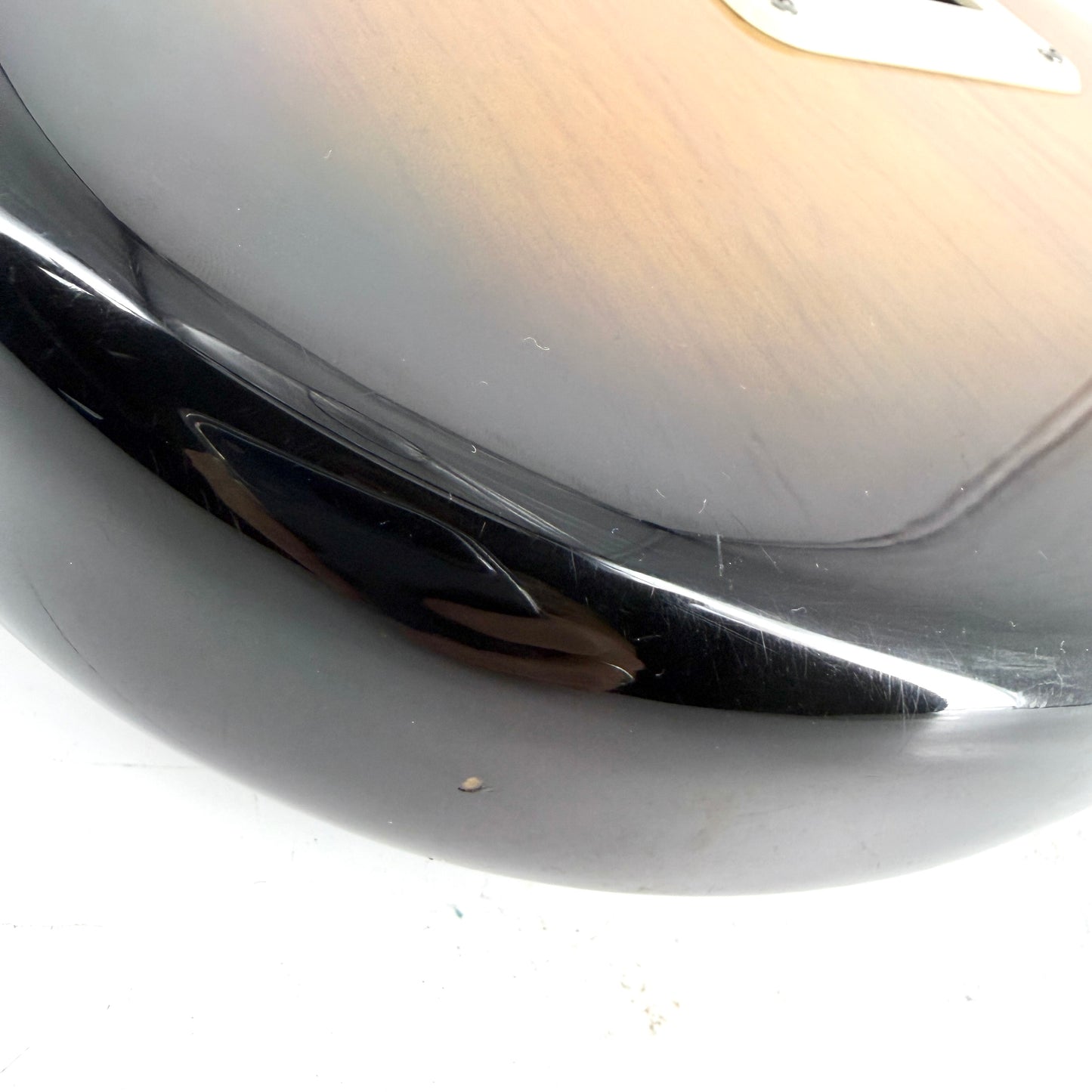 2004 Fender 50th Anniversary American Series Stratocaster – 2 Tone Sunburst